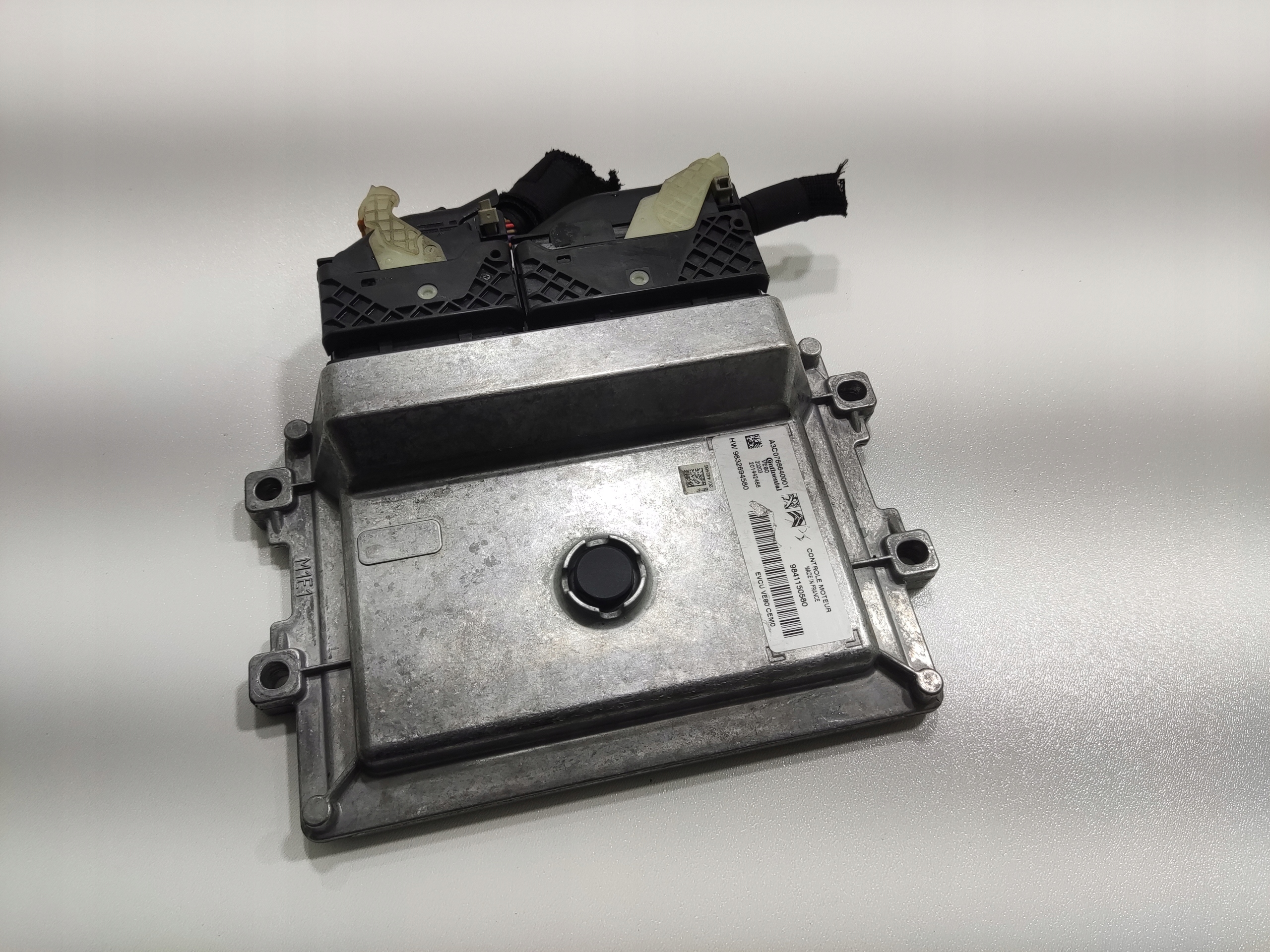 RIADIACA JEDNOTKA MOTORA OPEL E-CORSA CORSA F ELECTRIC 9841150580 2019-24