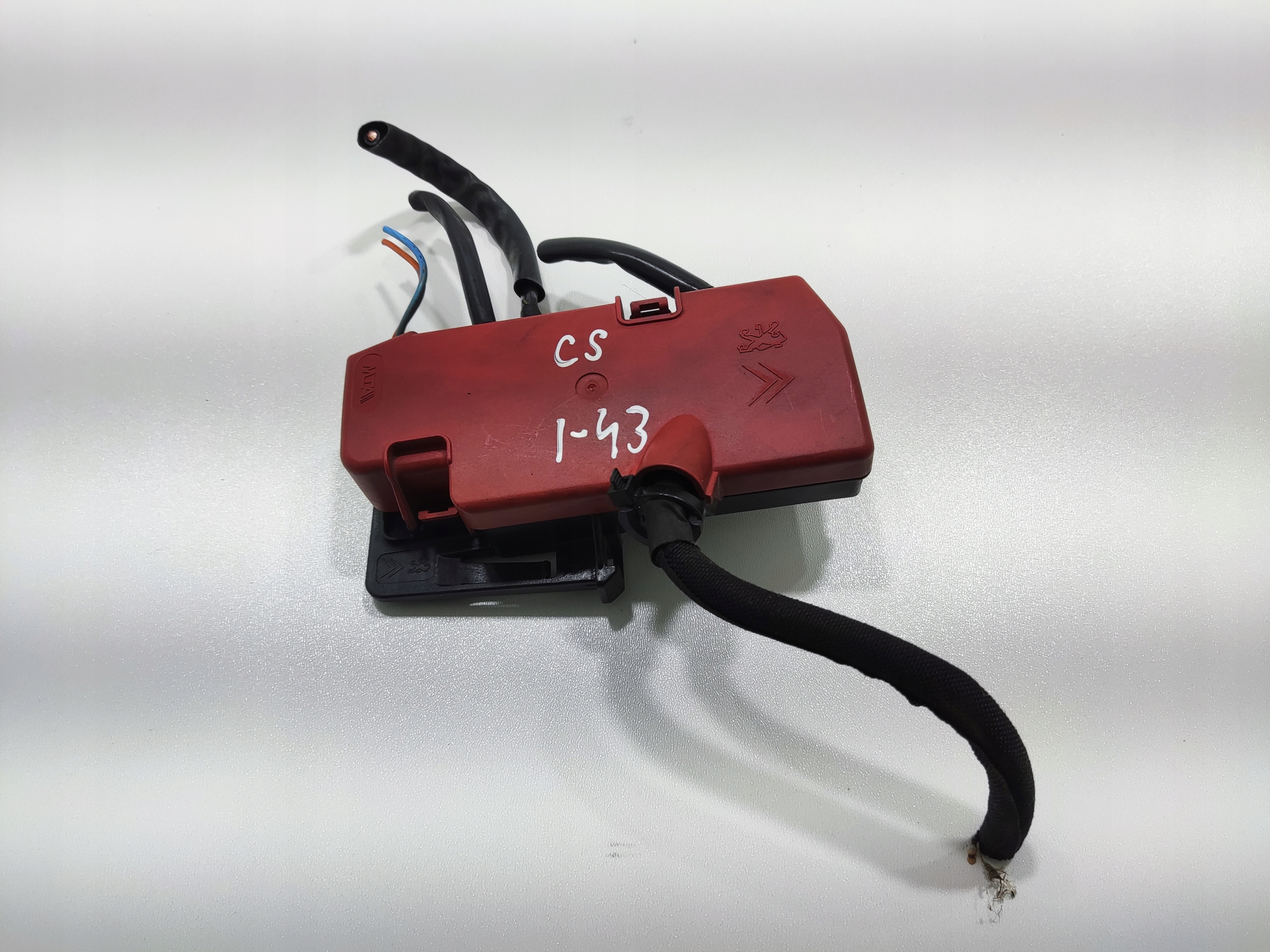 POISTKOVA SKRINKA MODUL CITROEN C5 III X7 9662335380 V9662335380 08-15