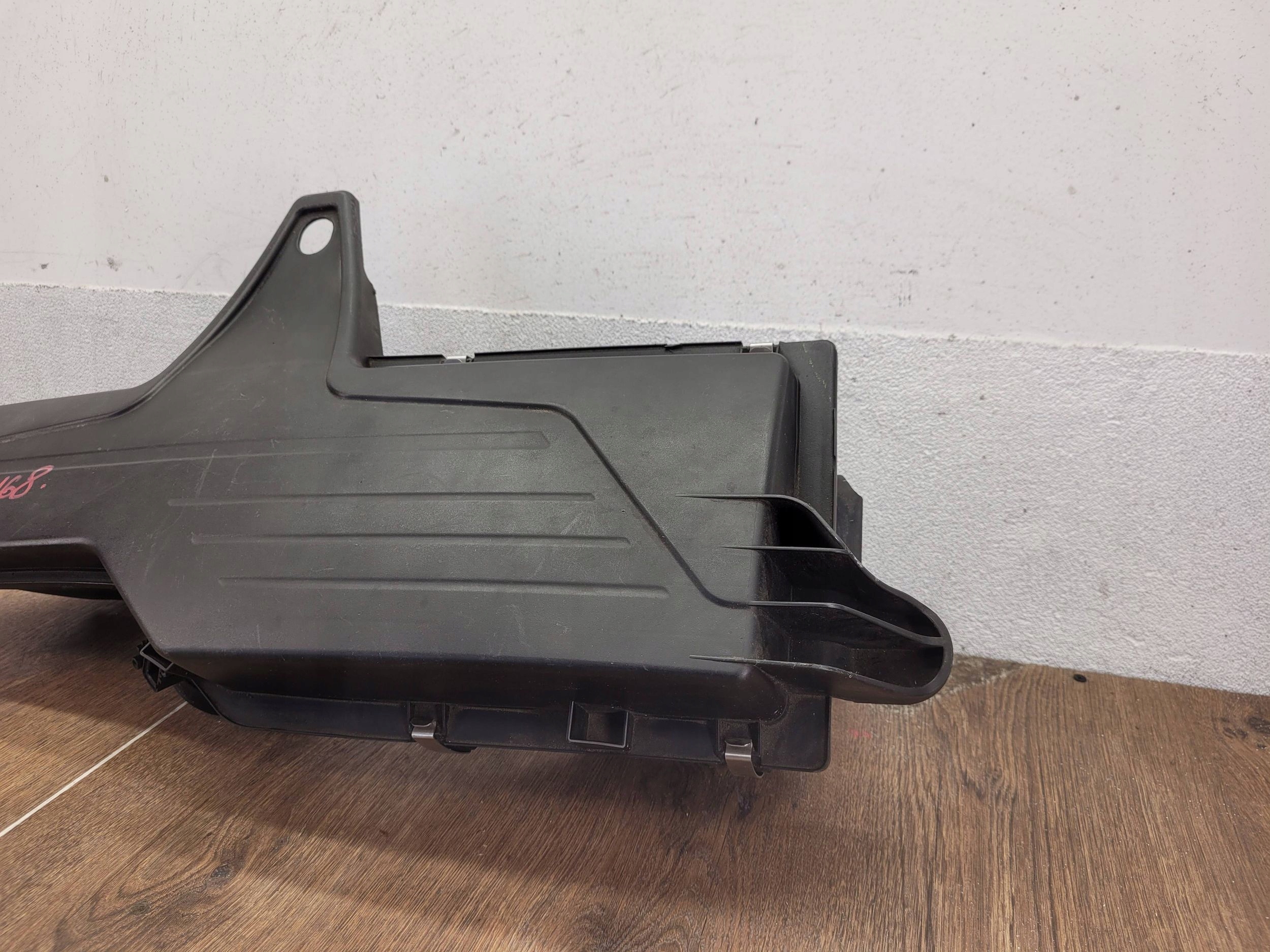 BMW 1 F20 F21 8578650 OBAL VZDUCHOVÉHO FILTERA