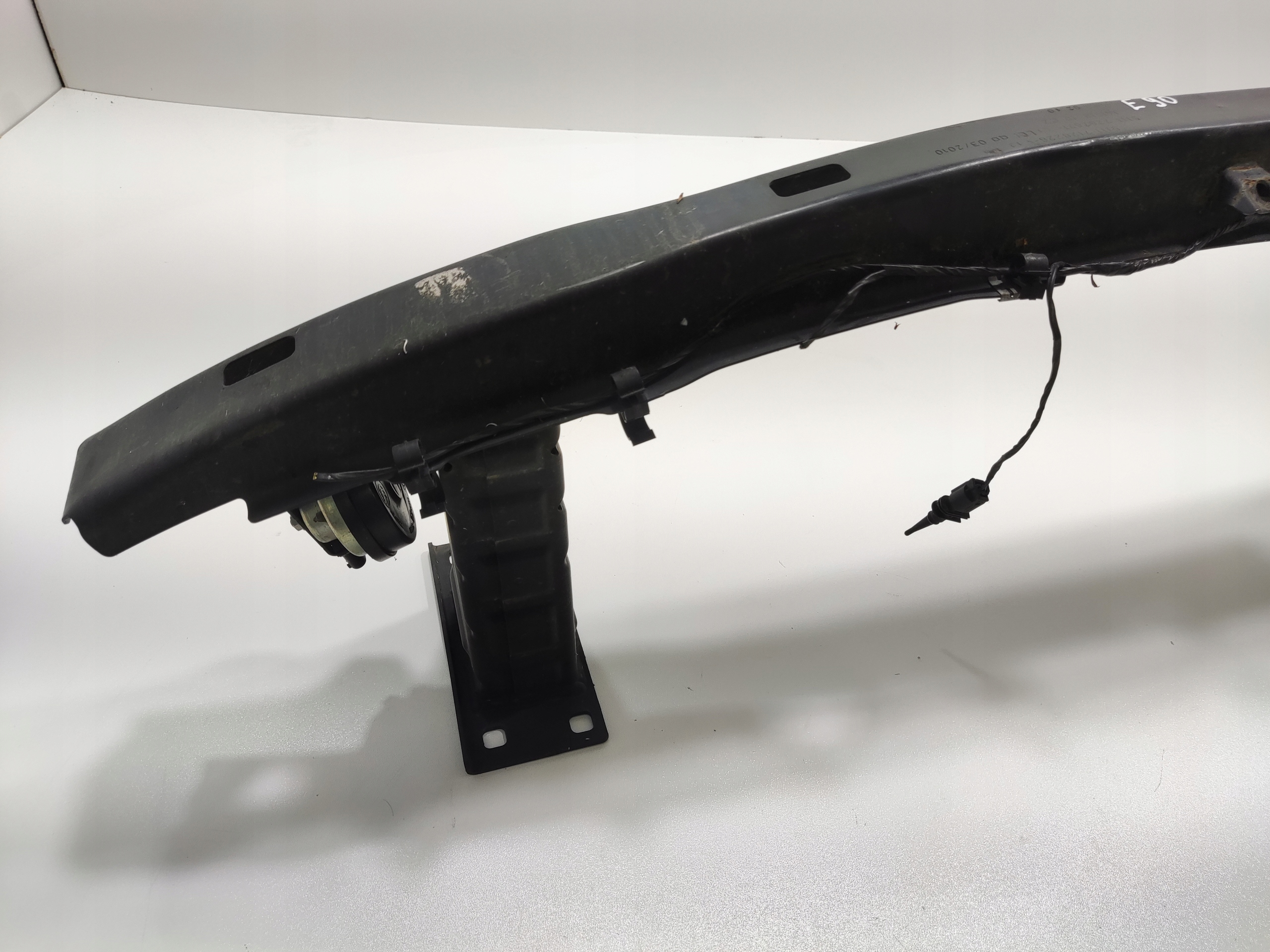 VÝSTUHA PRIEČKA POD PREDNÝ NÁRAZNÍK BMW E92 E93 7128226 LIFT 2009-12