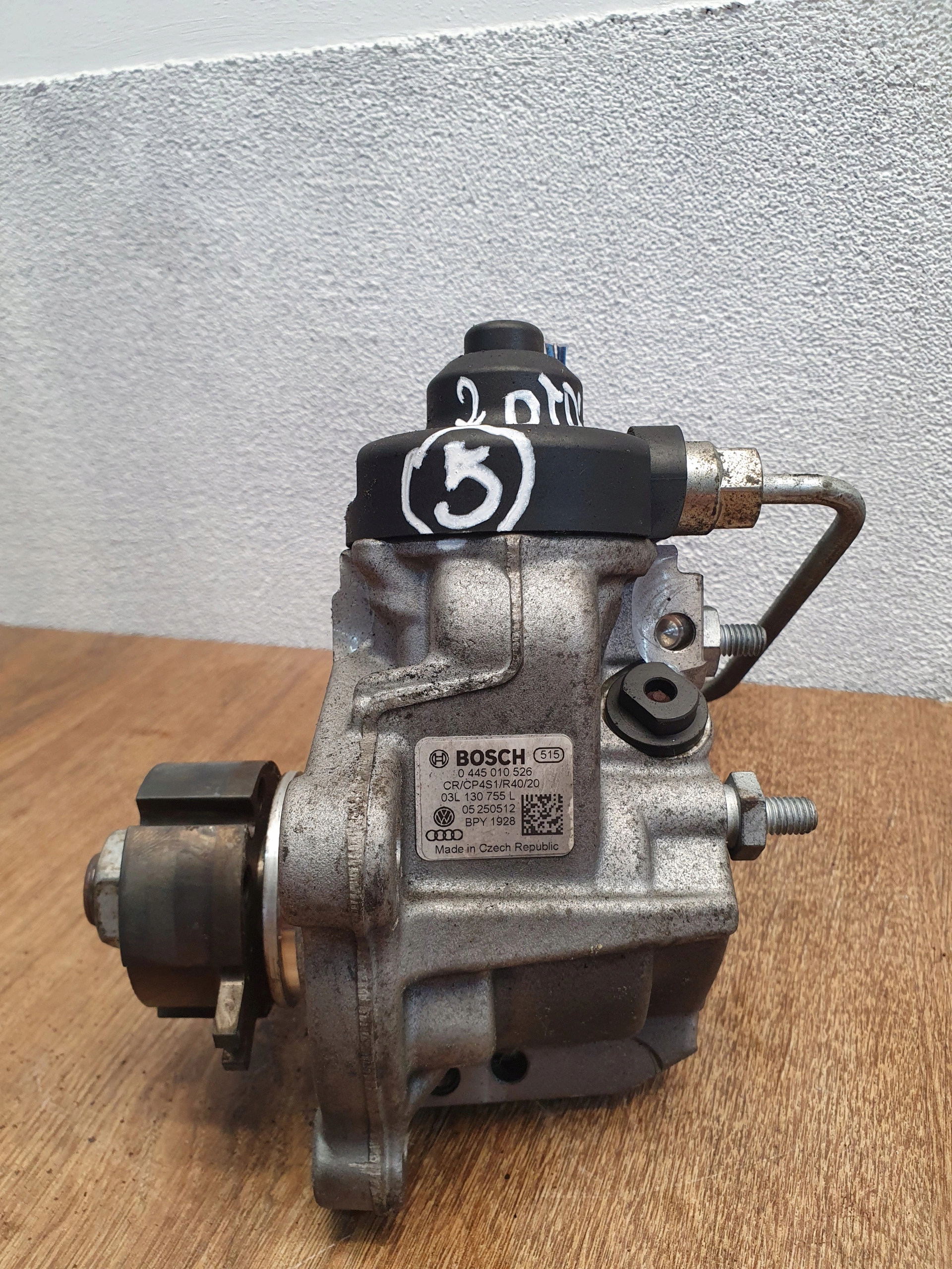 VW PASSAT B7 2.0 TDI VSTREKOVACIE ČERPADLO 0445010526