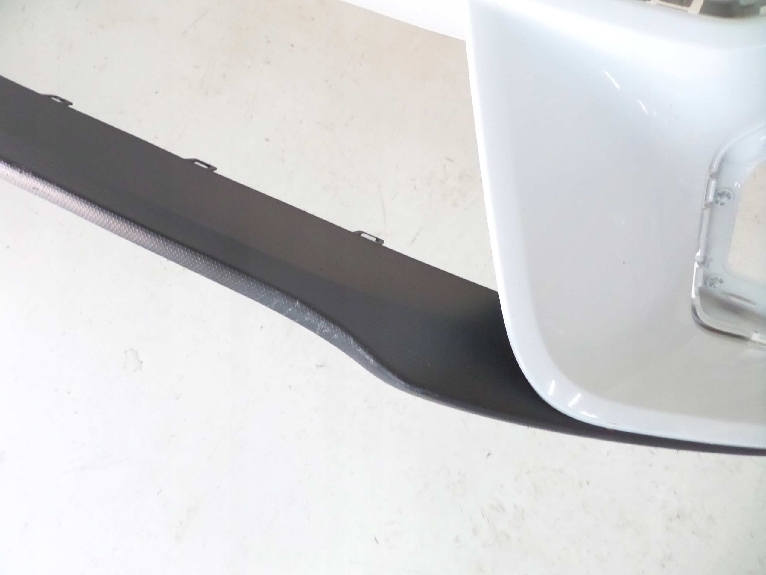 PREDNÝ NÁRAZNÍK FORD FOCUS MK3 LIFT 14-18 RS