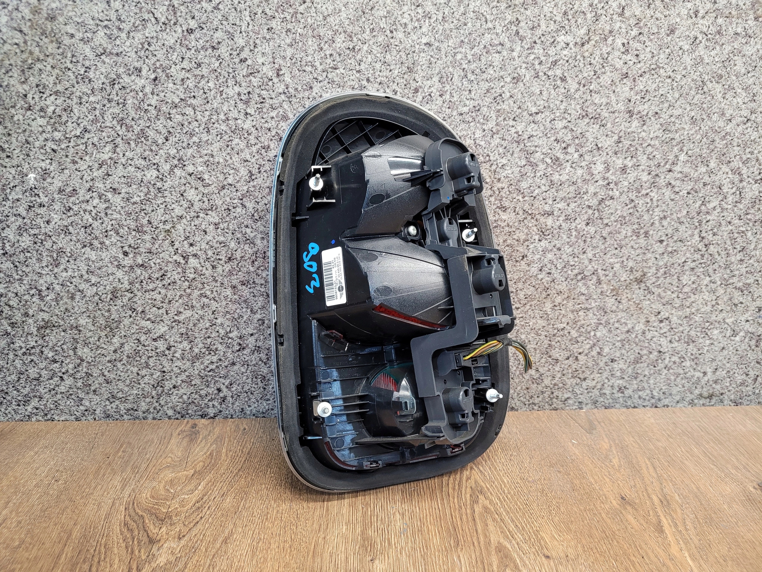 MINI COUNTRYMAN R60 9808153 ĽAVÉ ZADNÉ SVETLO