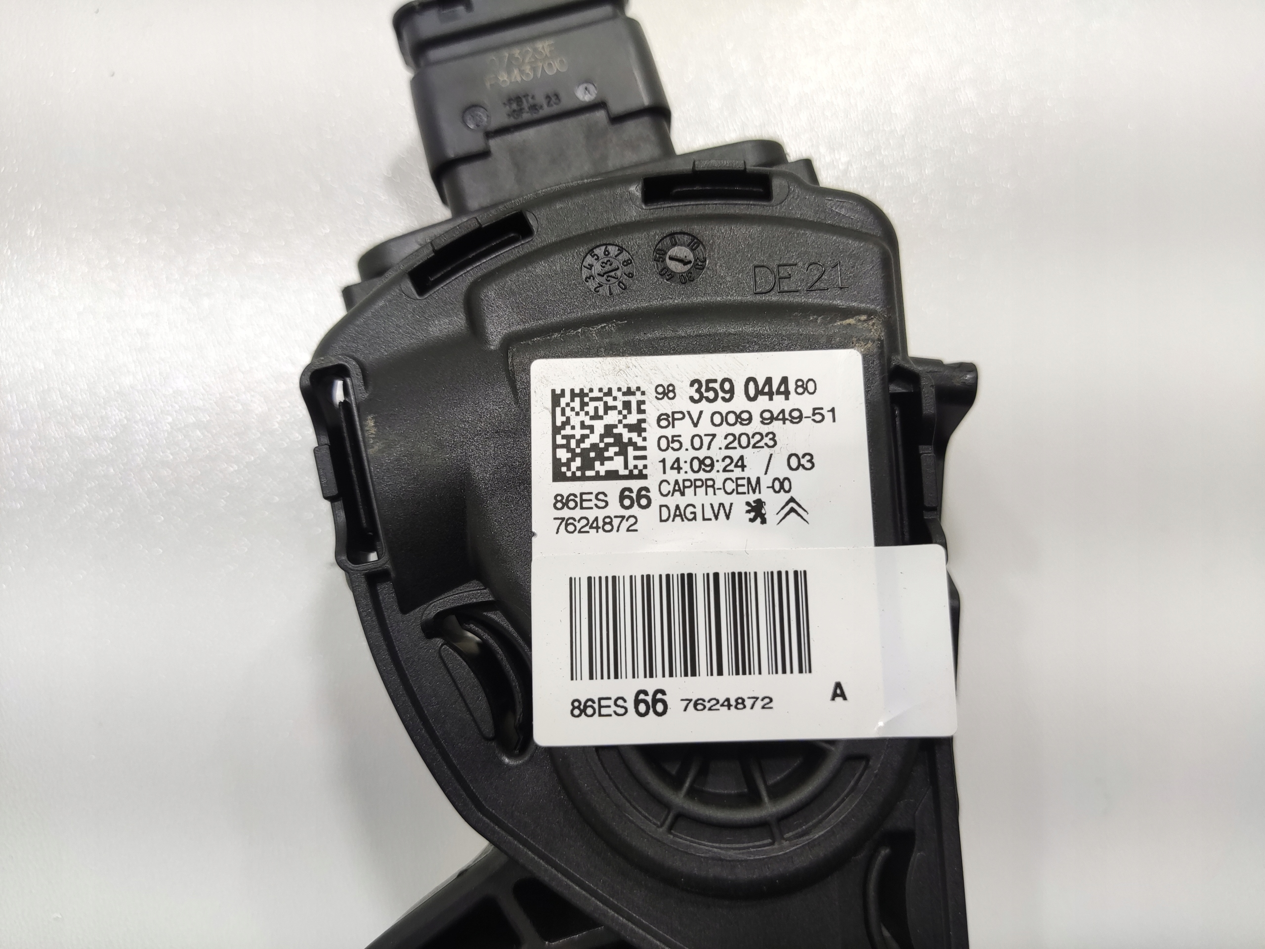 PLYNOVY PEDAL CITROEN C3 III 2020-2024 LIFT 9835904480