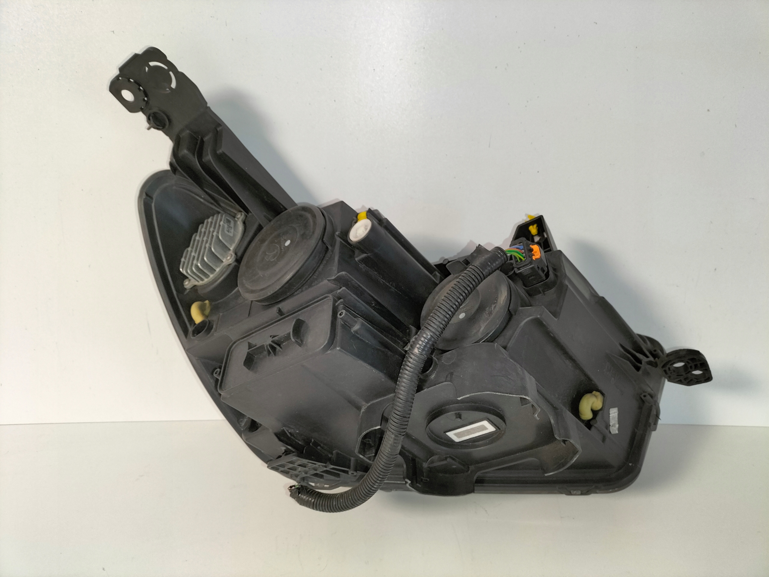 LAVE PREDNE SVETLO OPEL GRANDLAND X 17-21