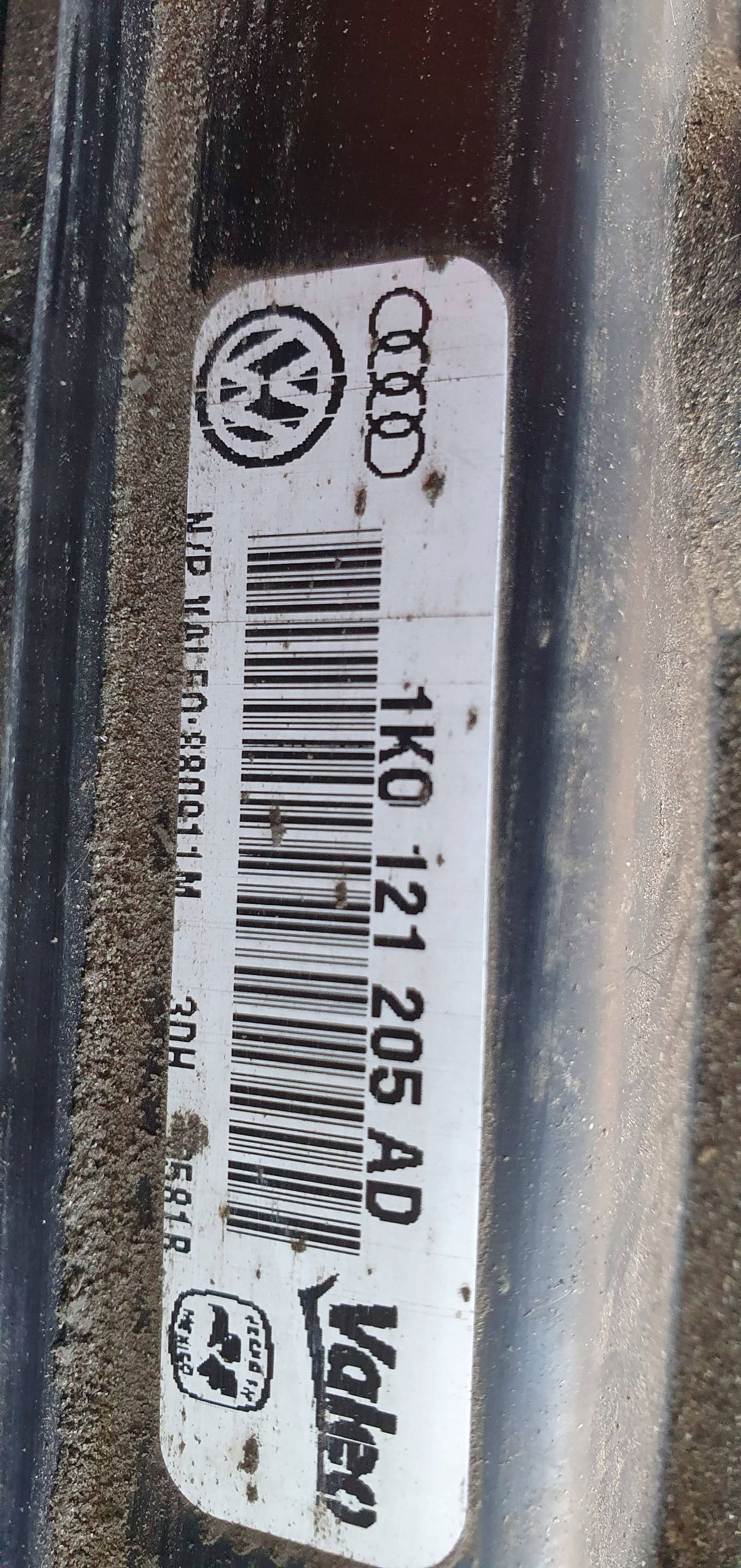 Vw Jetta VI 11- 2.0 tdi 5C6805588 PREDNÉ ČELO