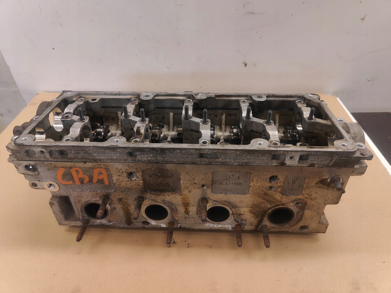 Volkswagen 03L103373E 2.0 tdi cba cbd HLAVA MOTORA