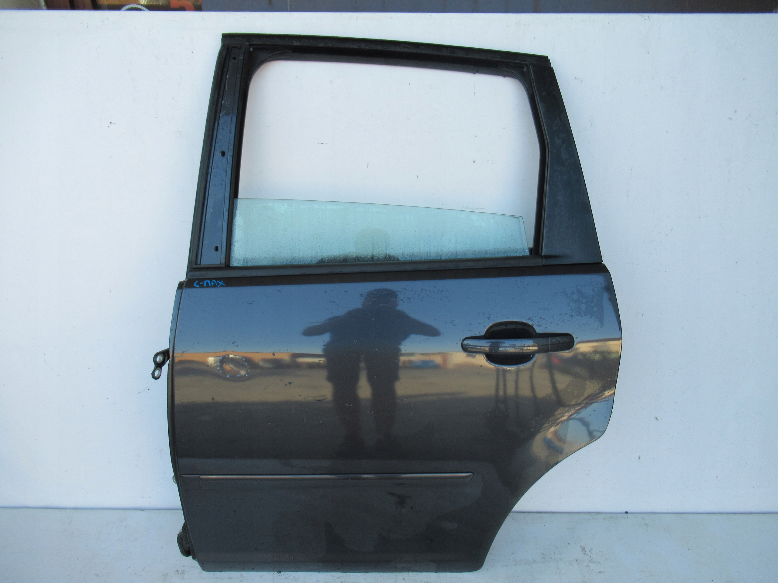 ĽAVÉ ZADNÉ DVERE FORD C-MAX MK1