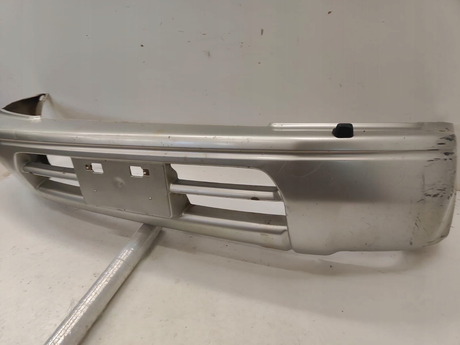 Toyota land cruiser j90 90 5211960040 PREDNÝ NÁRAZNÍK