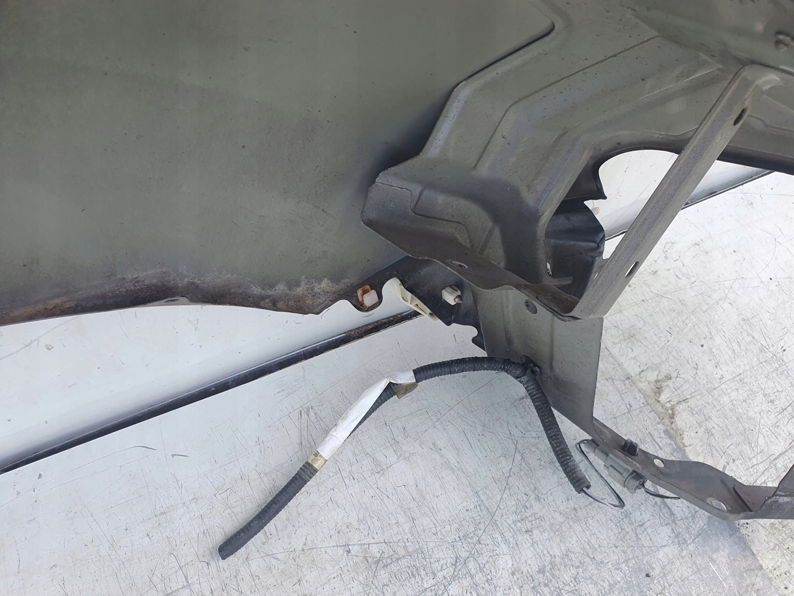 NISSAN MURANO LIFT Z51 ĽAVÝ PREDNÝ BLATNÍK