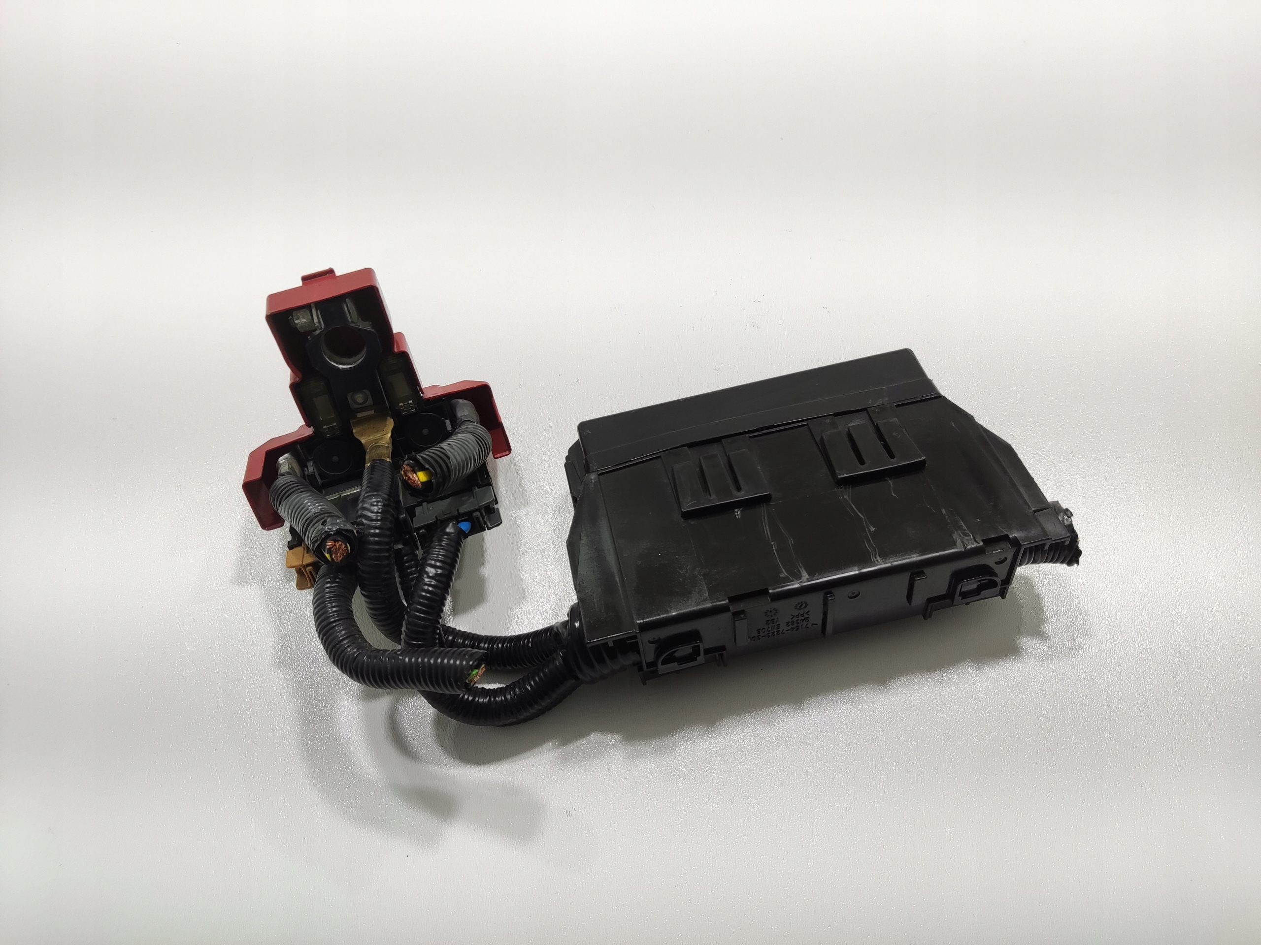 PLUSOVY KONTAKT AUTOBATERIE NISSAN NAVARA D23 24012-5JU4B