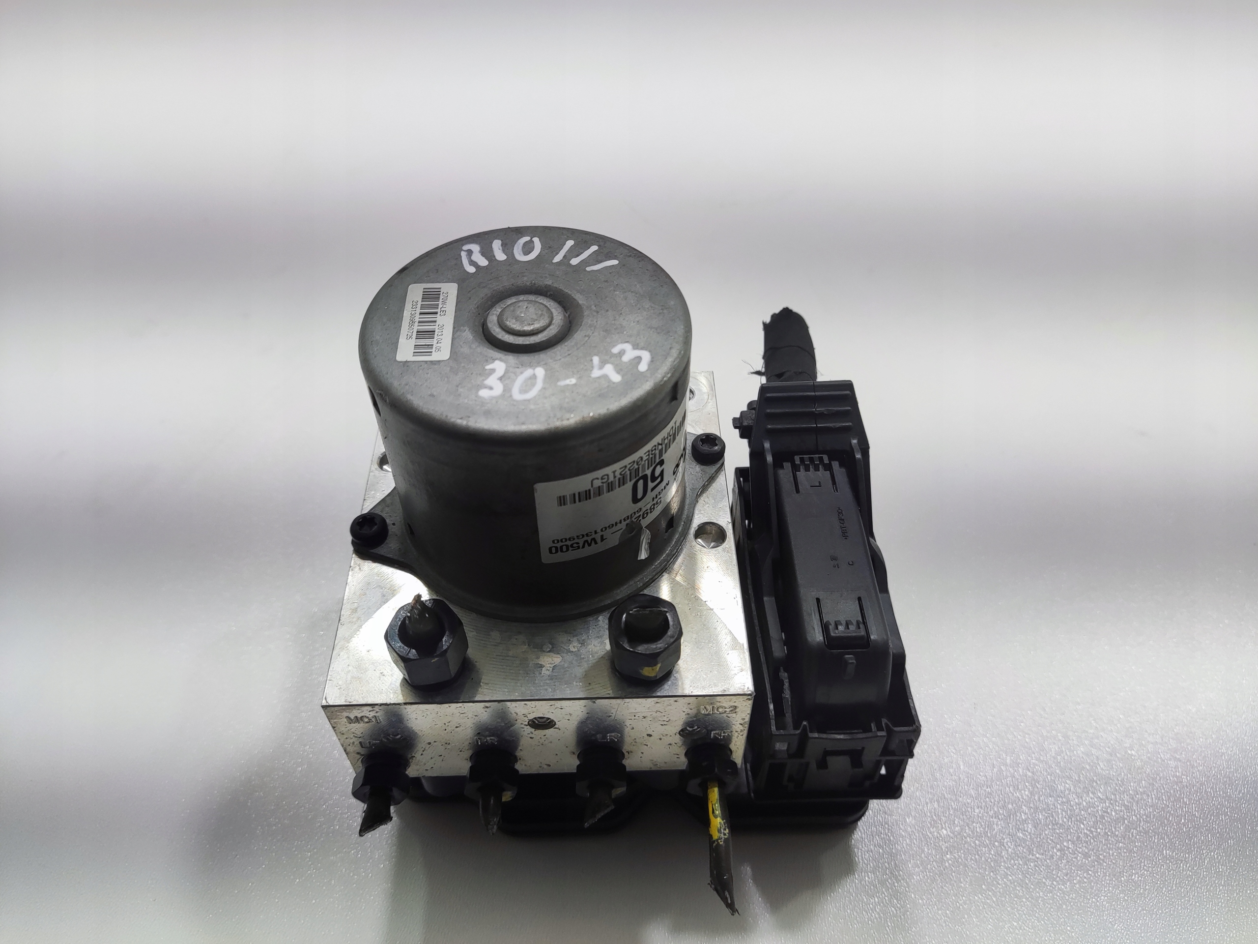 RIADIACA JEDNOTKA KOCKA ABS KIA RIO III 58920-1W500 2011-2017