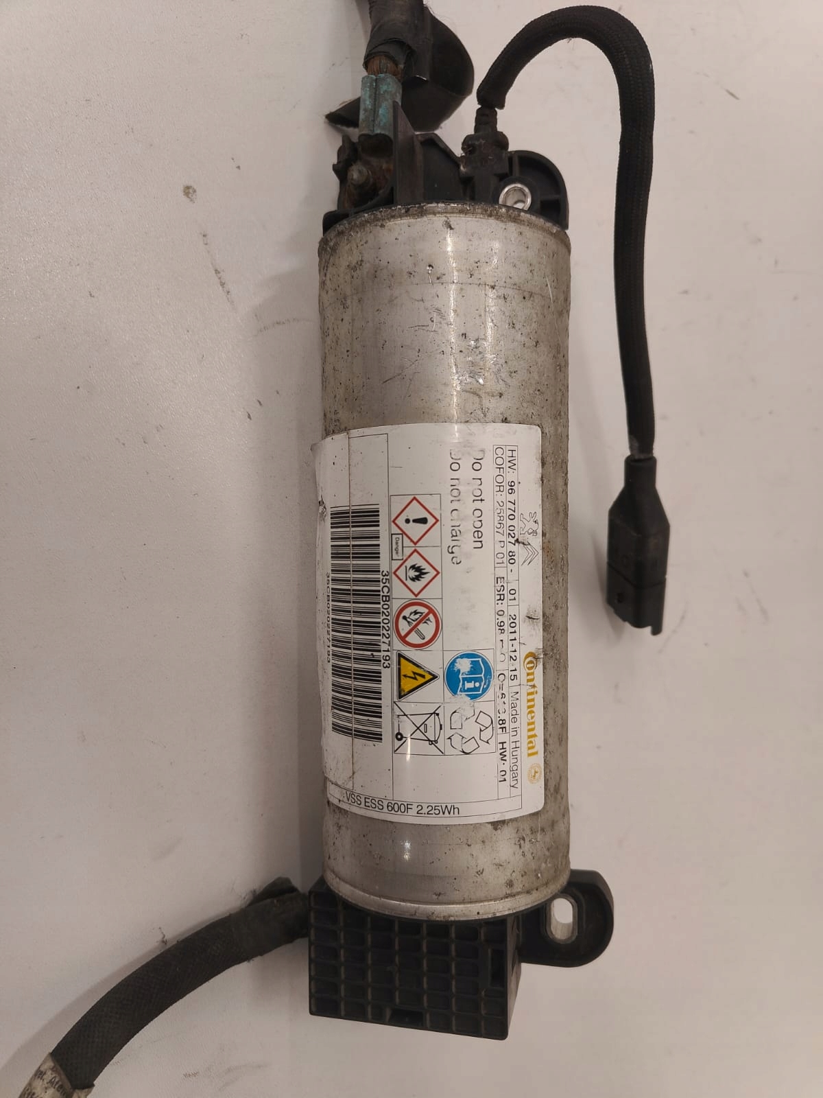 Citroen Peugeot OE 9677002780 PSA KONDESATOR START STOP
