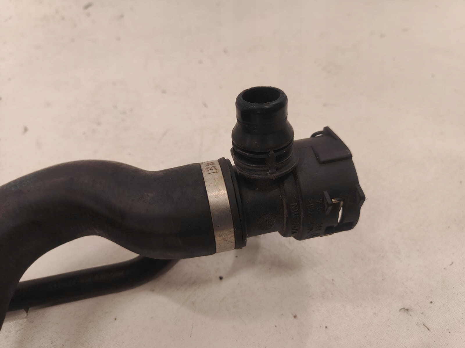 BMW e90 n47d20c 8511623-02 HADICA TRUBKA VODY HADICA TRUBKA