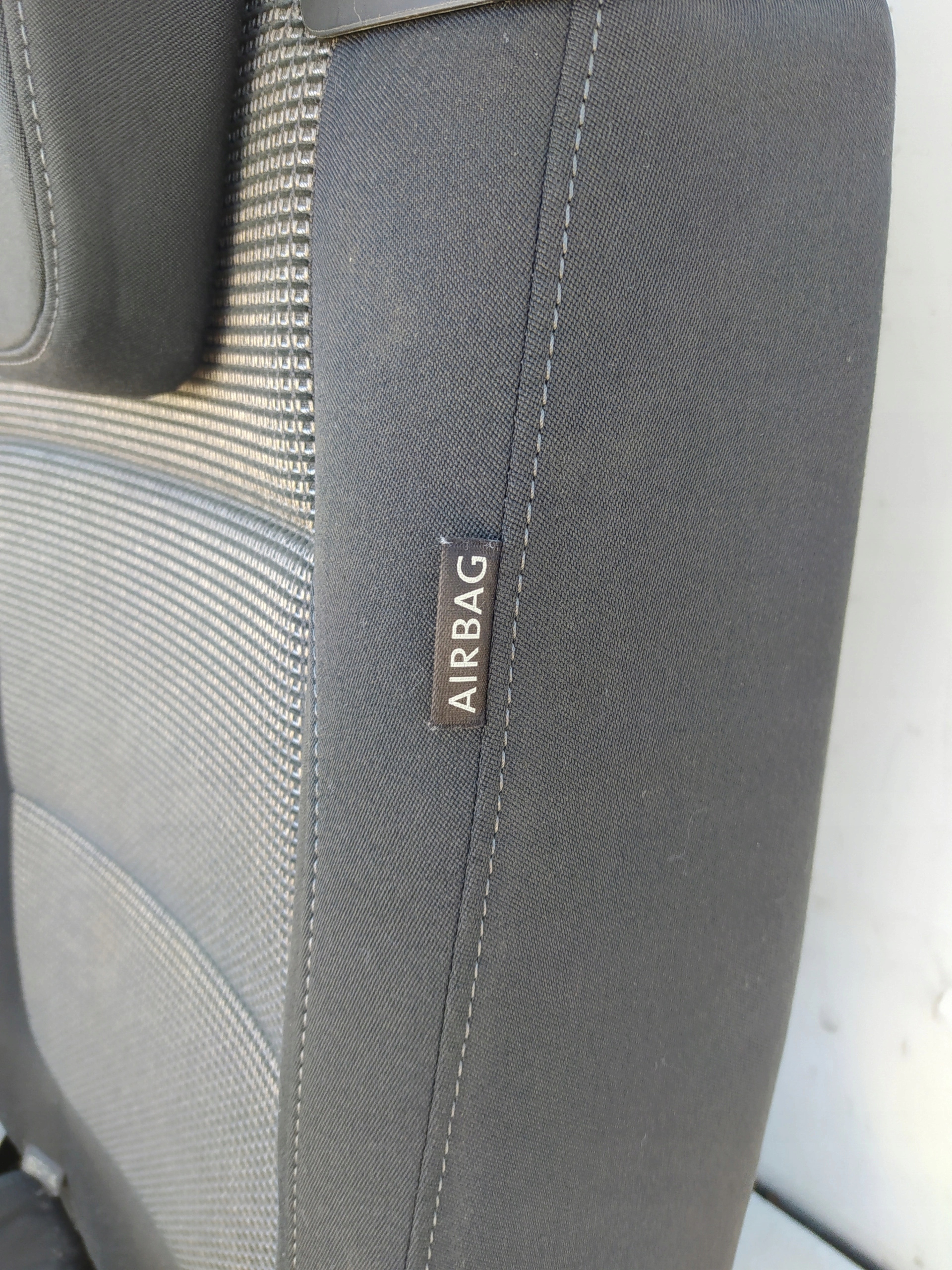 VW SHARAN 011- SEDACKY 2 II RAD