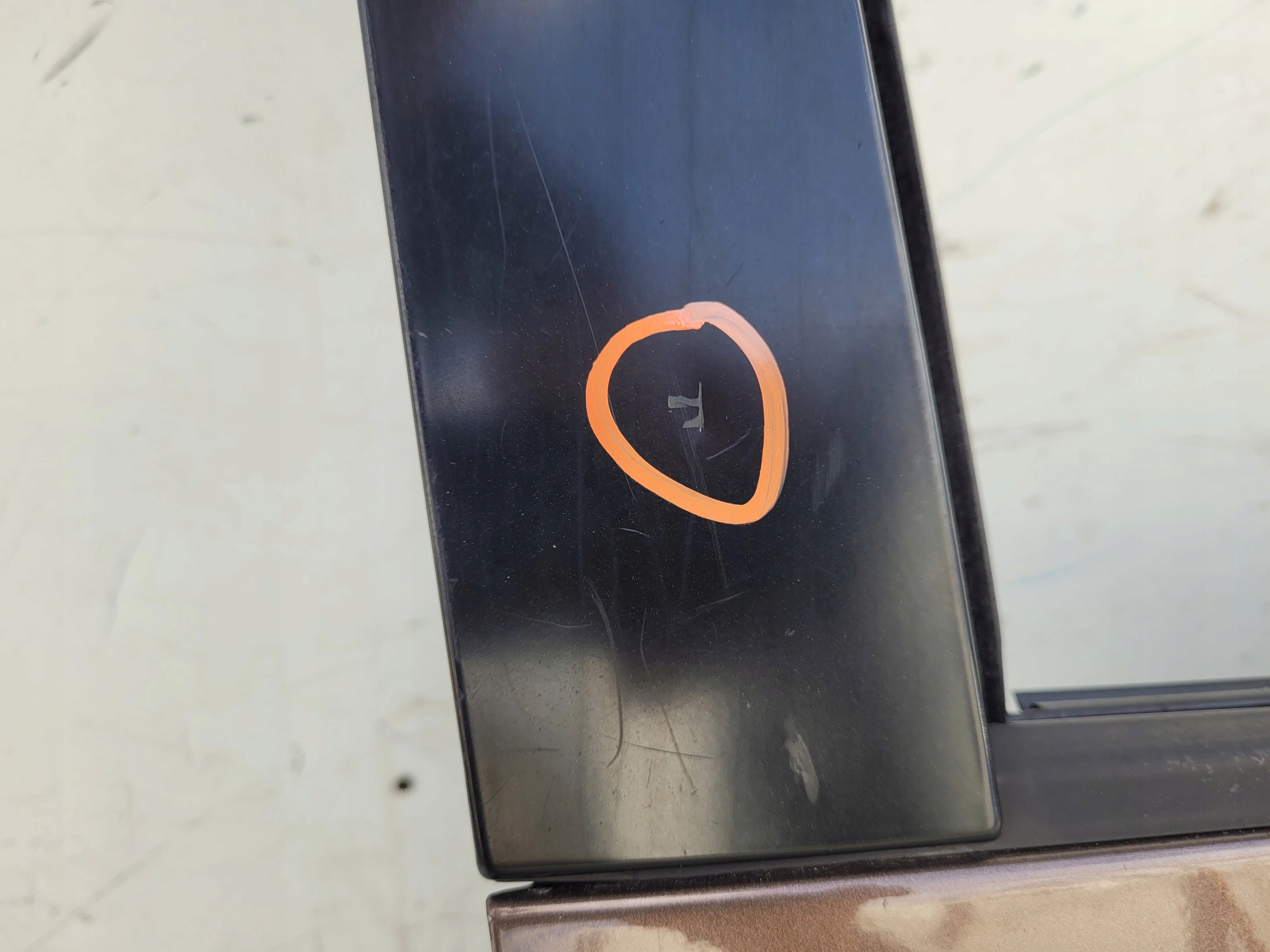 VW CADDY 03-015 PRAVE PREDNE DVERE