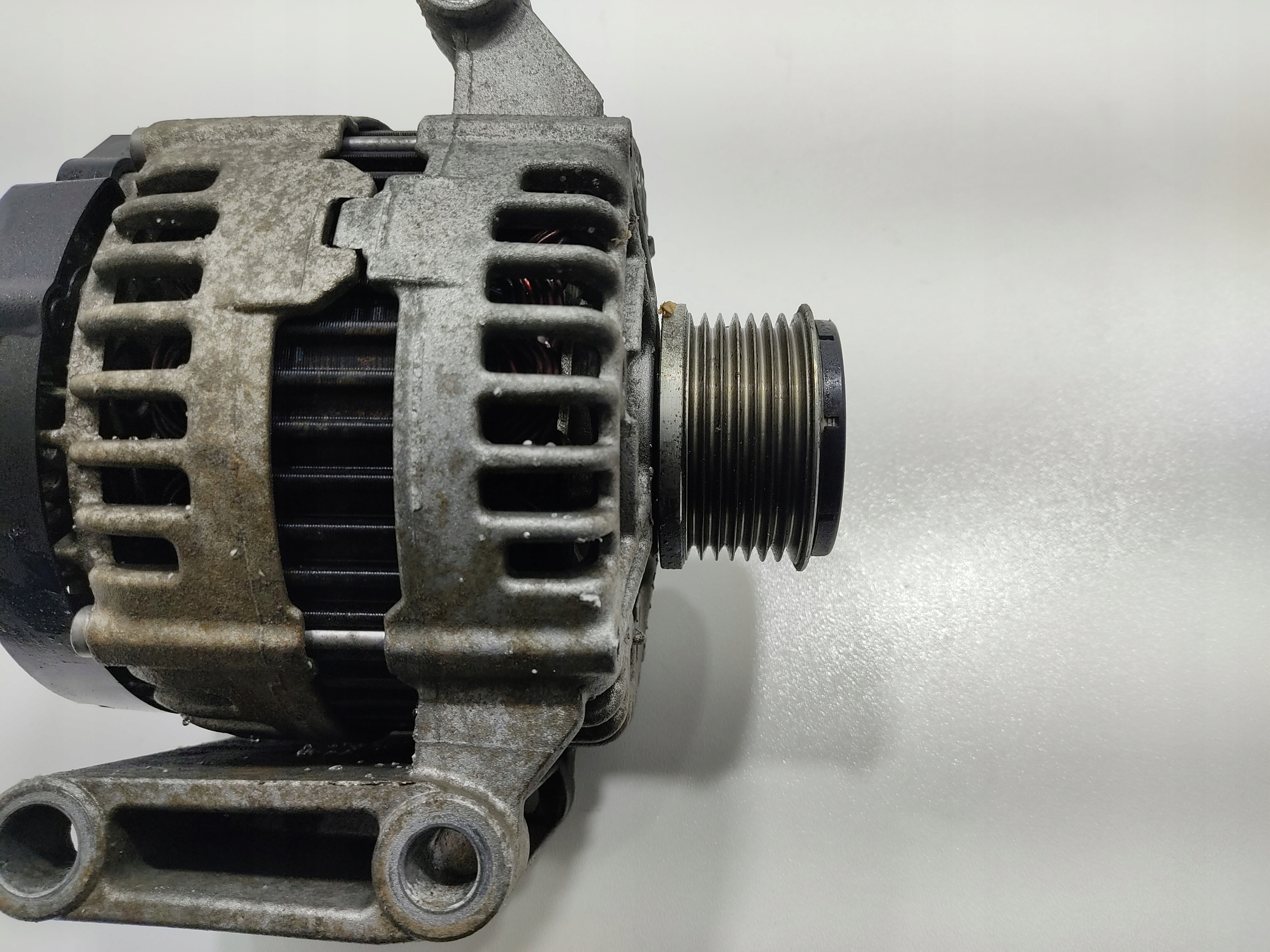 ALTERNÁTOR LAND ROVER DEFENDER 2.4 TDCI 6C1T-10300-CD 0121615003 2007-2014