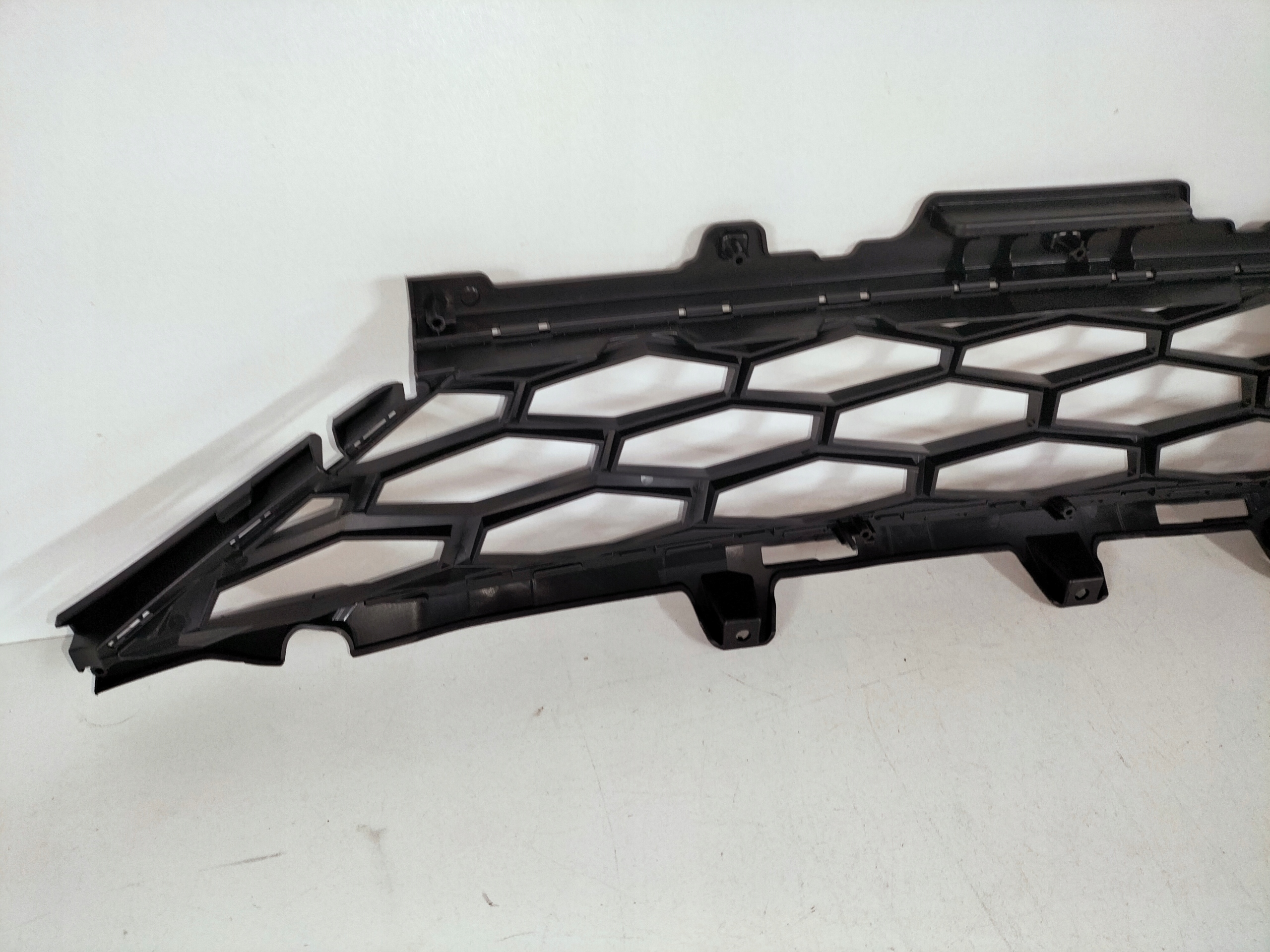 MRIEŽKA LIŠTA NÁRAZNÍKA KIA SPORTAGE 5 V 21- GT HEV