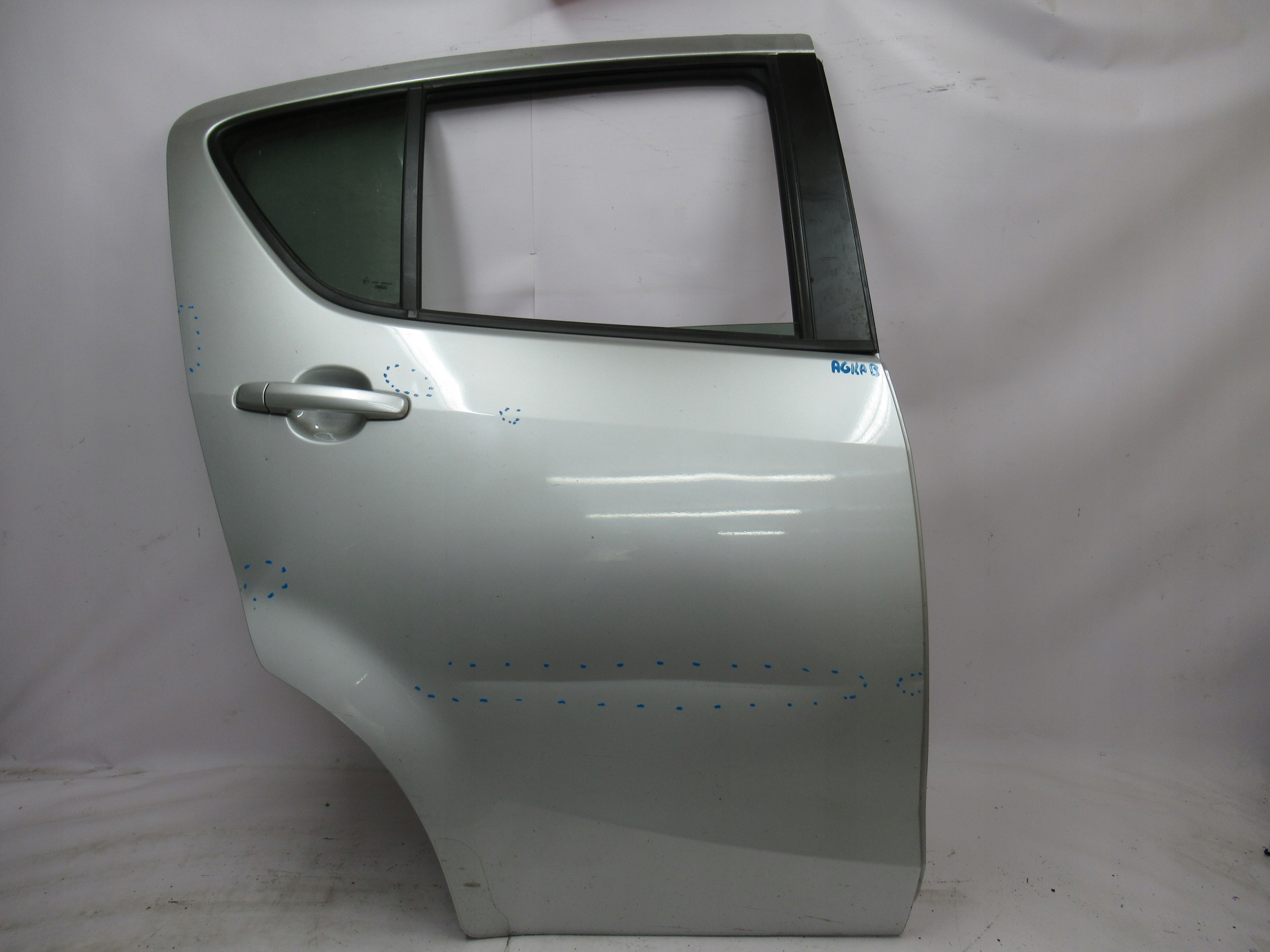 PRAVÉ ZADNÉ DVERE OPEL AGILA B SPLASH