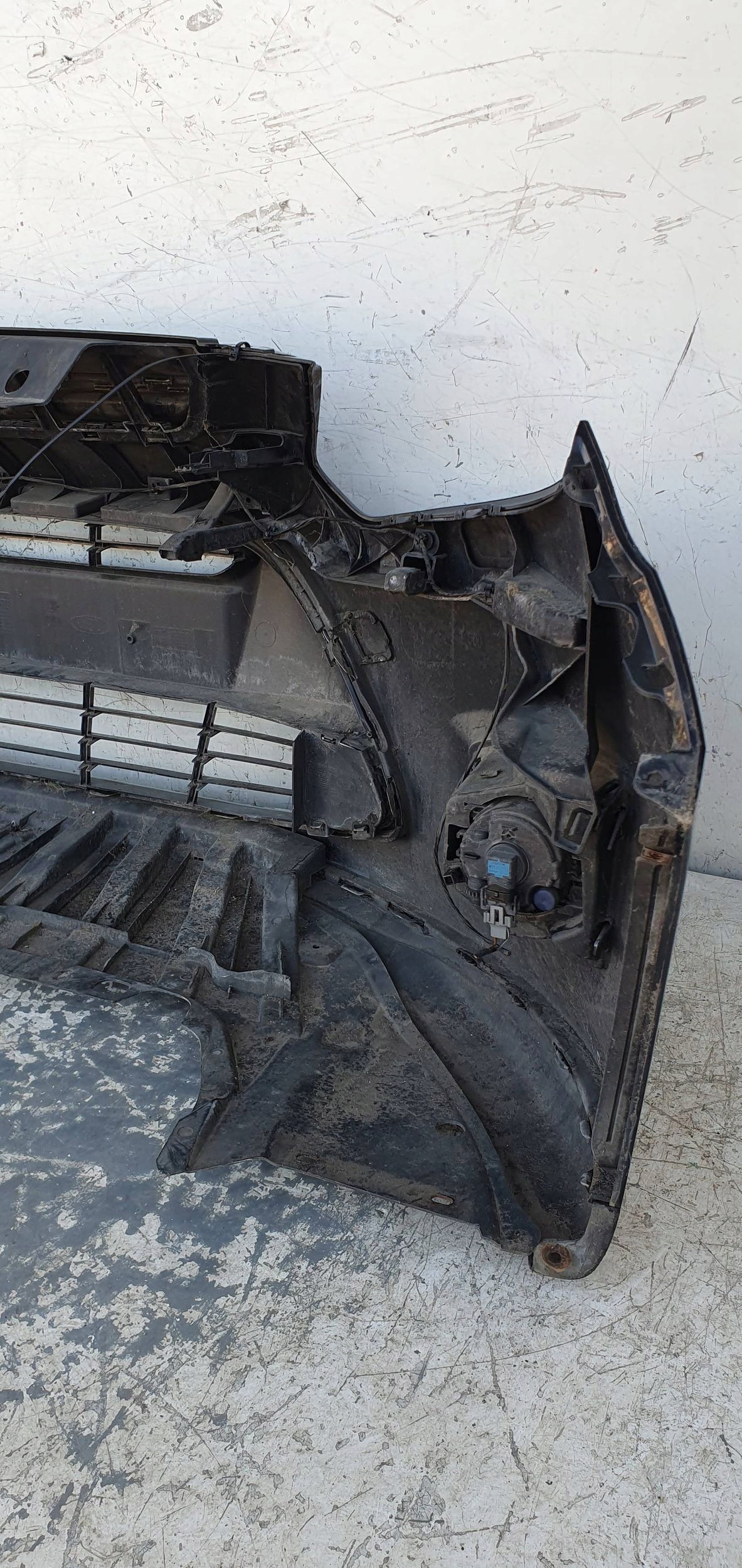 FORD C-MAX MK2 -015 PREDNÝ NÁRAZNÍK