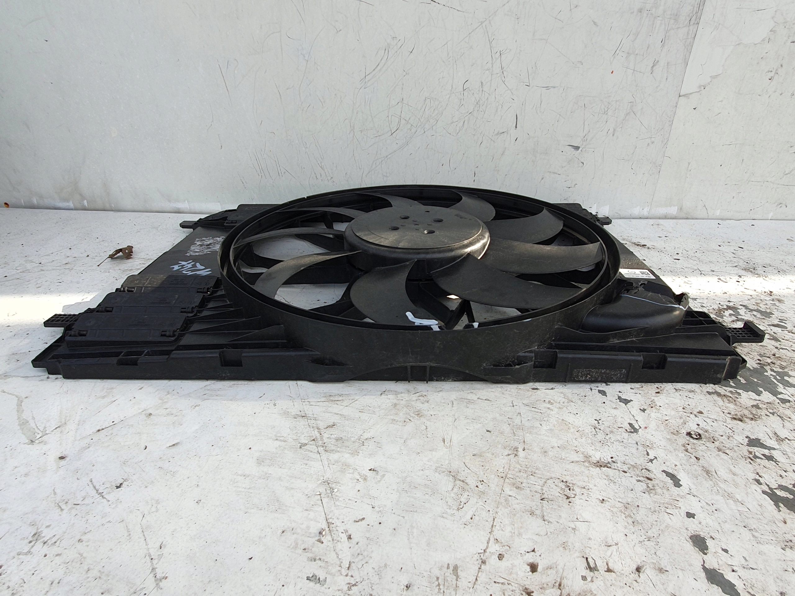 MERCEDES GLA W 247 W247 A2479060200 VENTILATOR