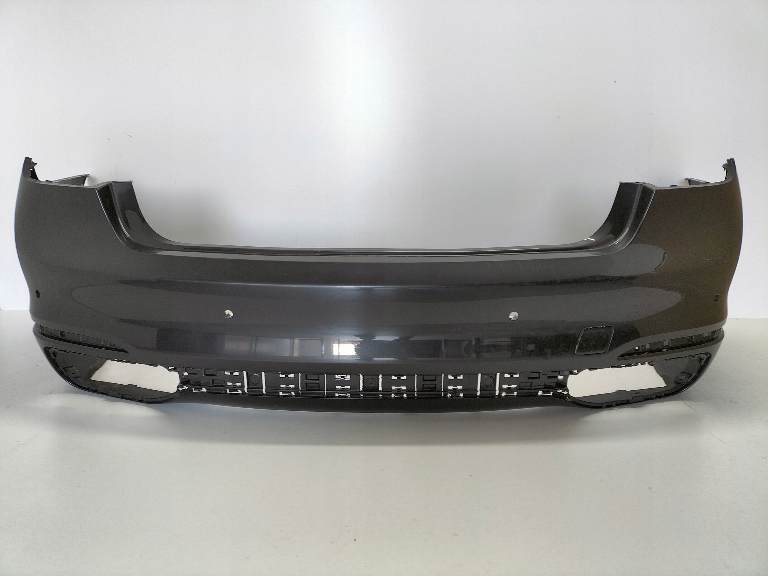 ZADNÝ NÁRAZNÍK BMW 7 G11 G12 15-19