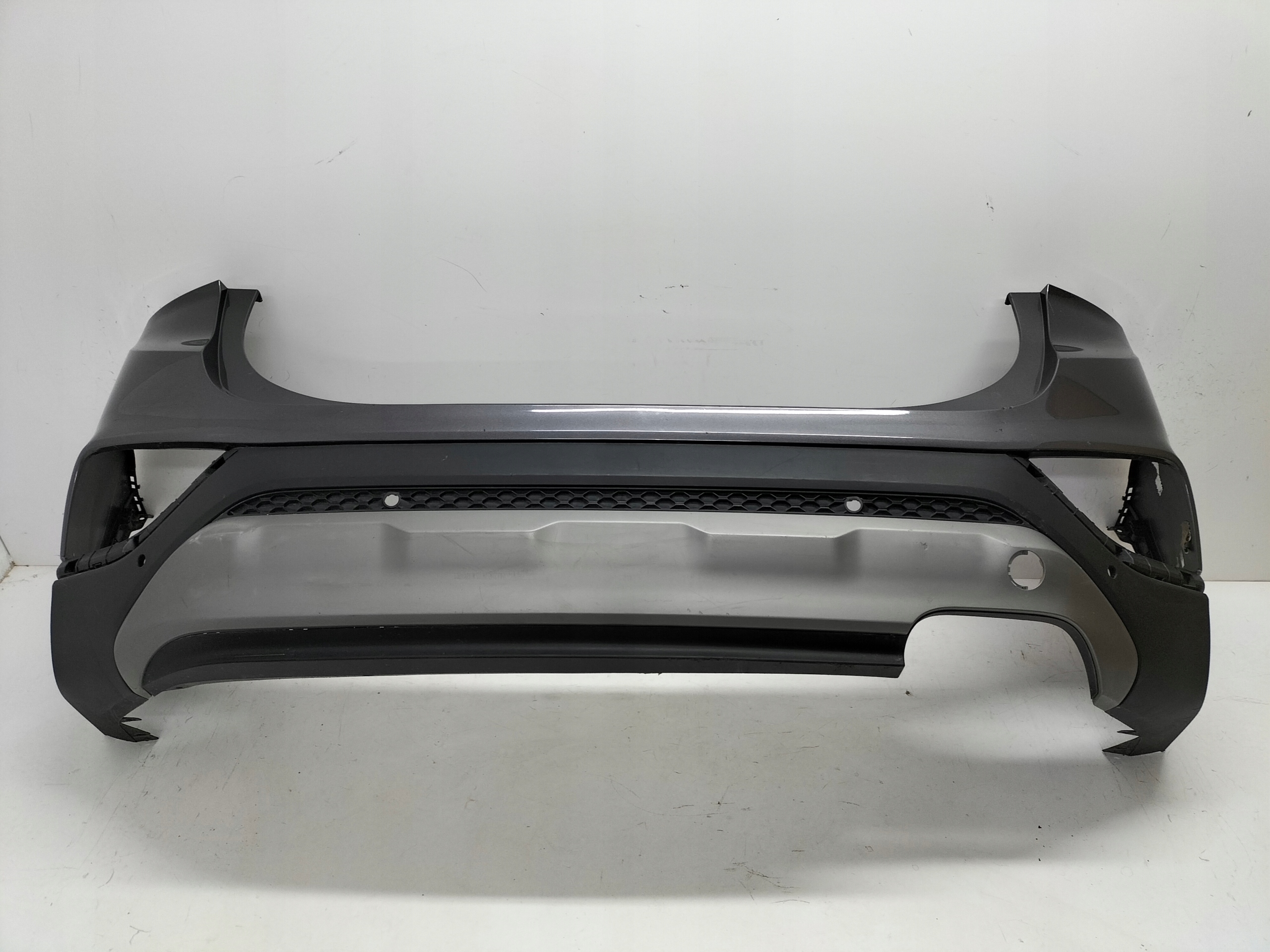 ZADNÝ NÁRAZNÍK HYUNDAI SANTA FE IV 18-21
