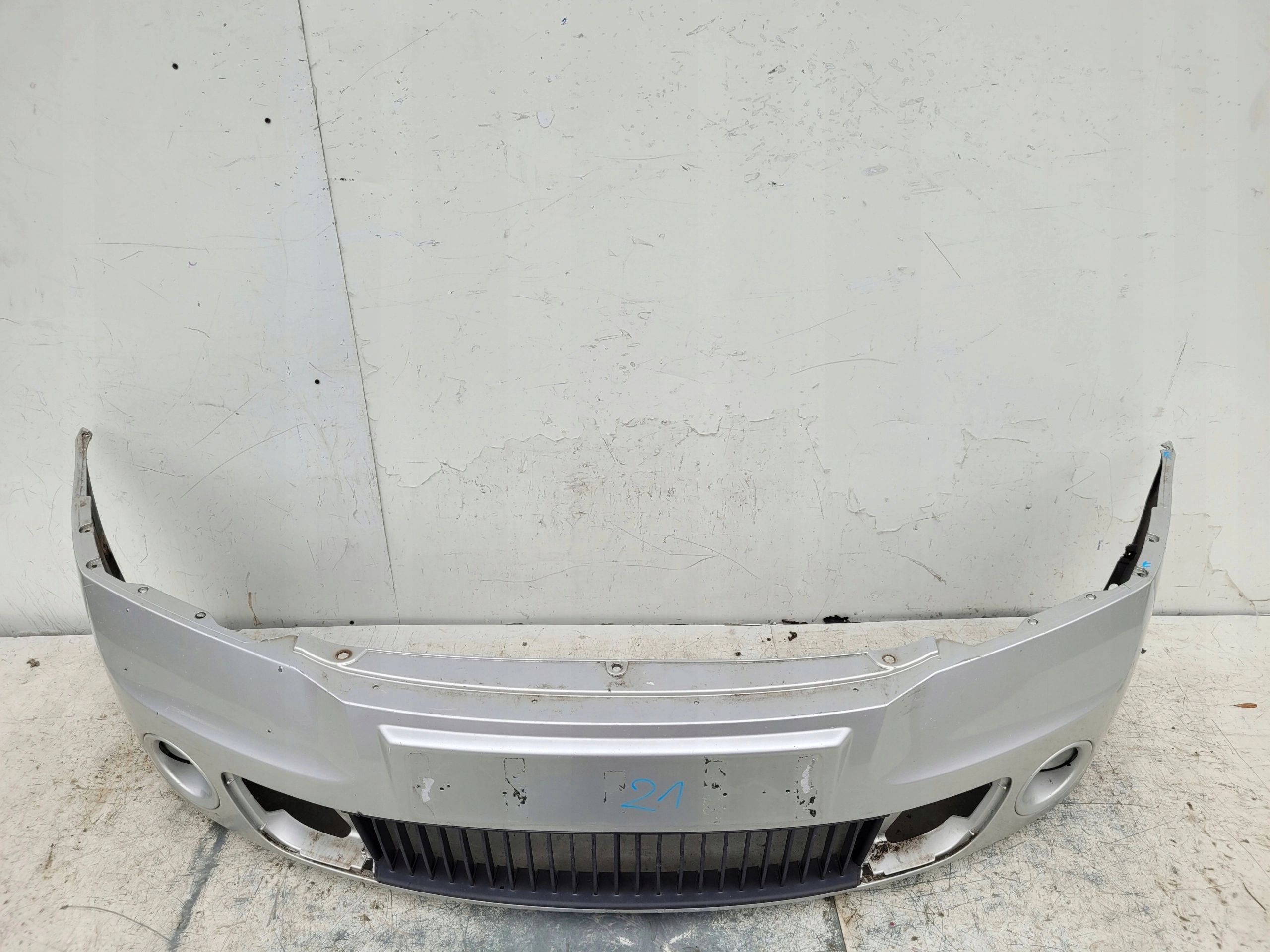 SKODA OCTAVIA II 2 RS PREDNÝ NÁRAZNÍK