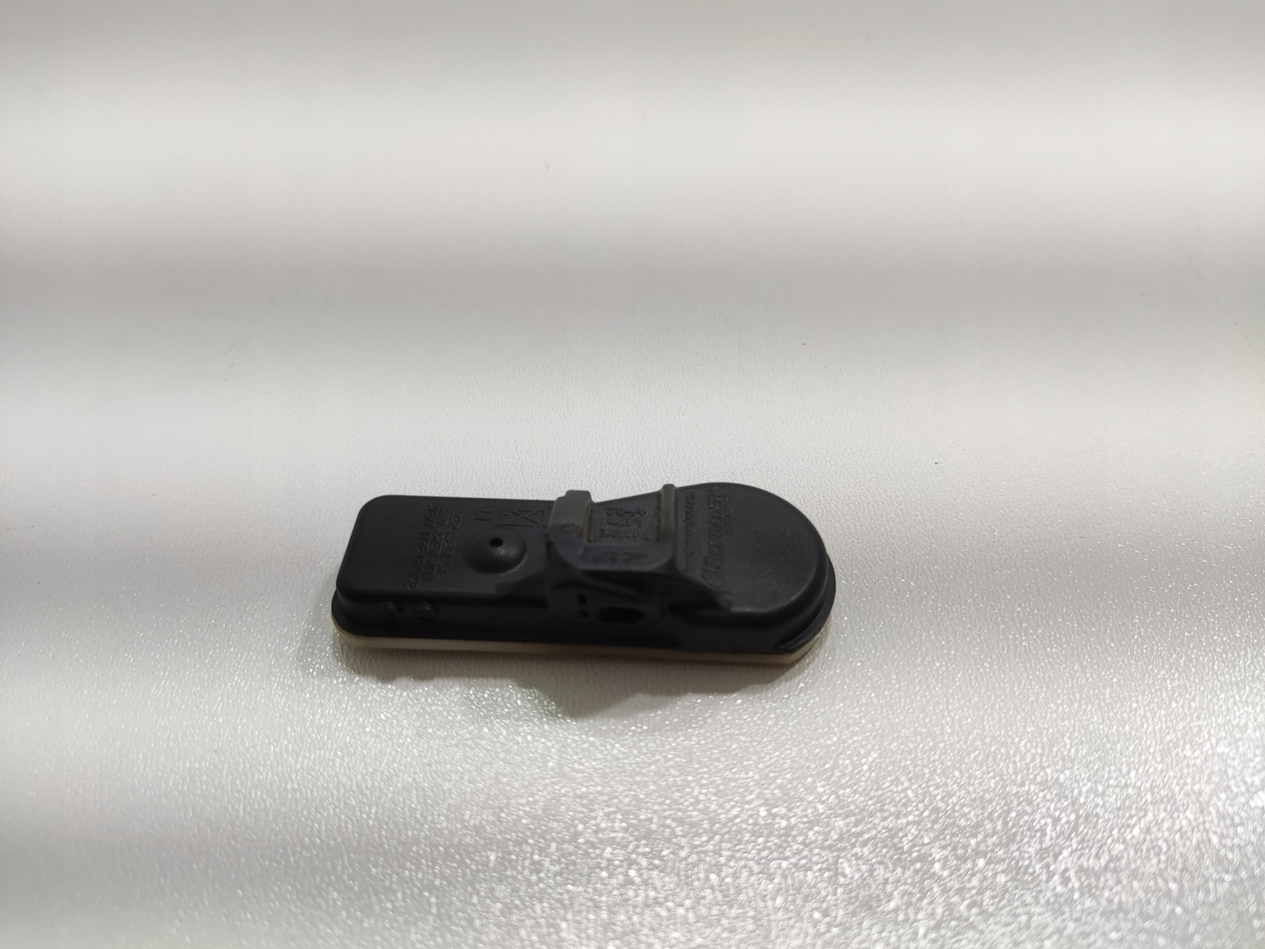 ČIDLO TLAKU PNEUMATIK TPMS PEUGEOT CITROEN 433 MHz 9811536380