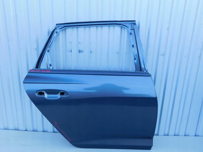 AUDI A6 C8 KOMBI 18- PRAVE ZADNE DVERE