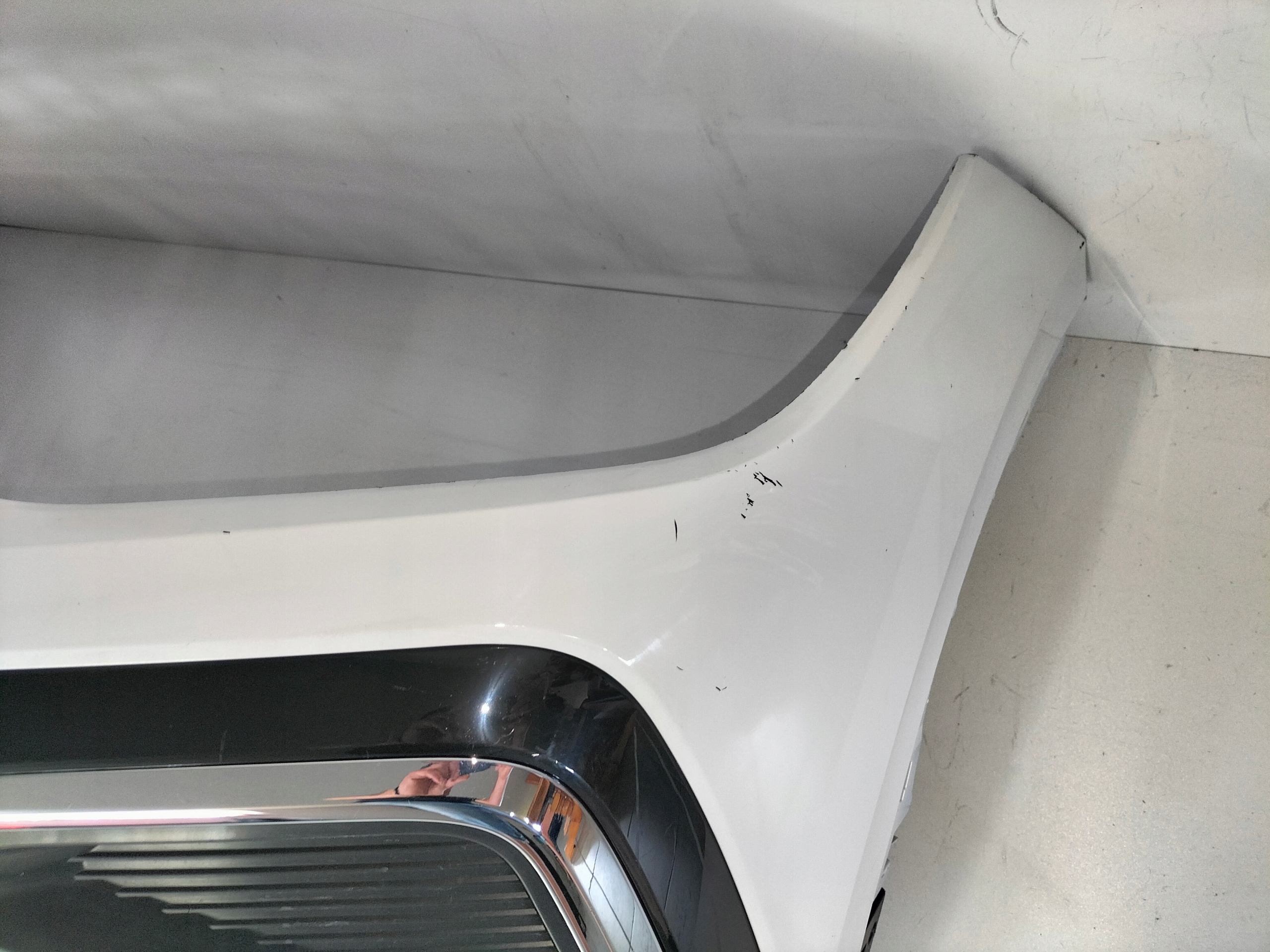 PREDNÝ NÁRAZNÍK VW TAIGUN 20-