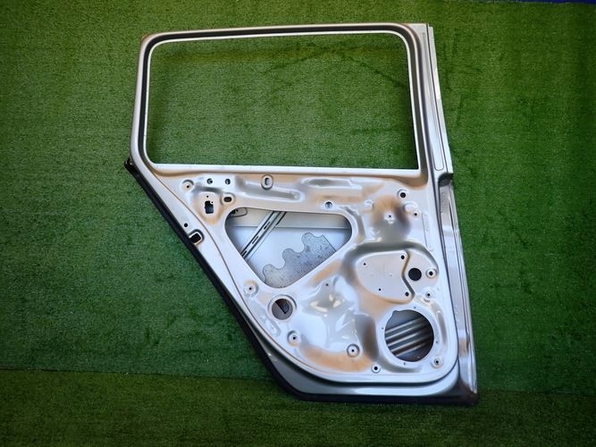 VW GOLF VII KOMBI 5G9 LAVE ZADNE DVERE