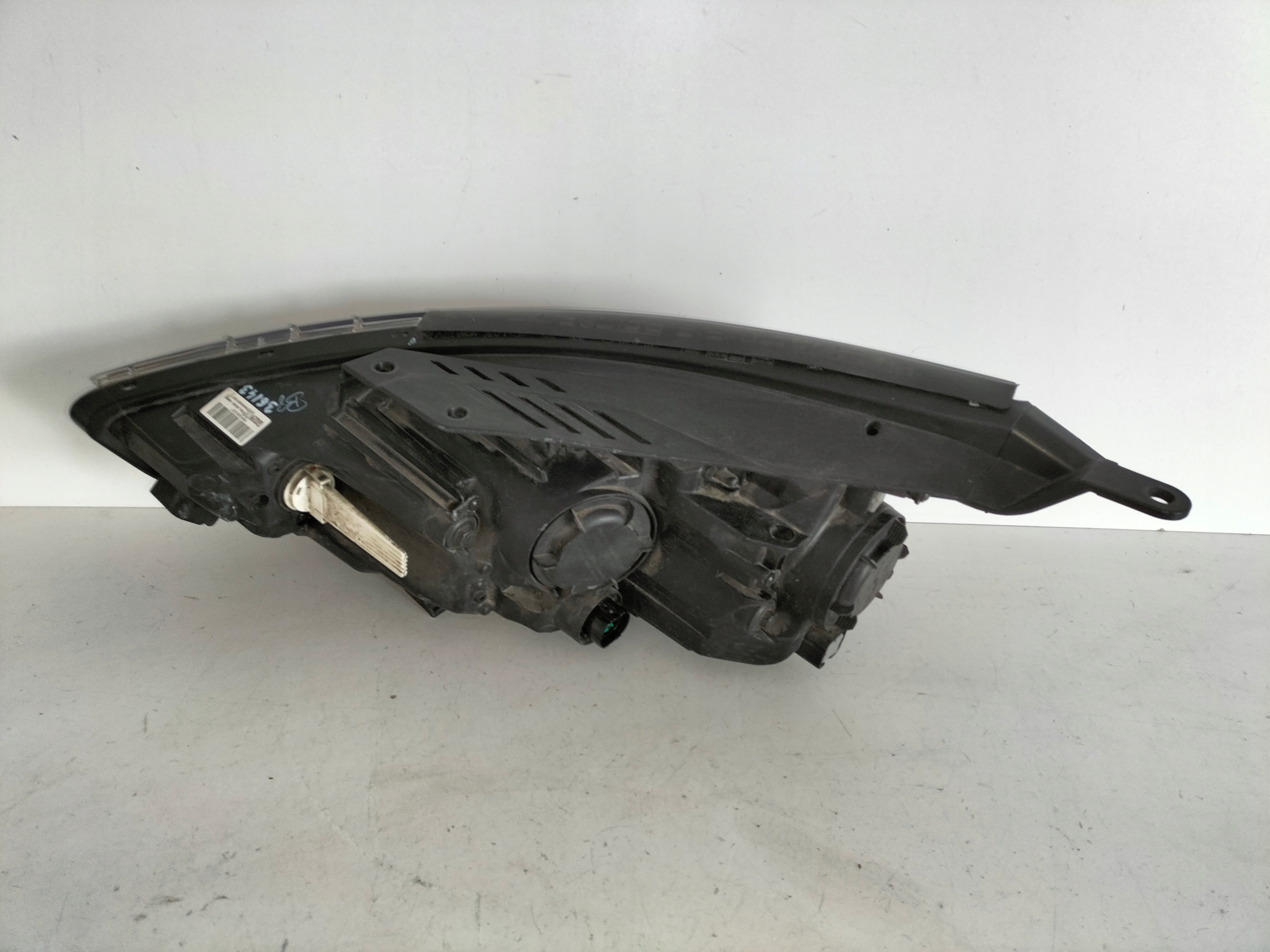 PRAVE PREDNE SVETLO HYUNDAI I30 III 17-