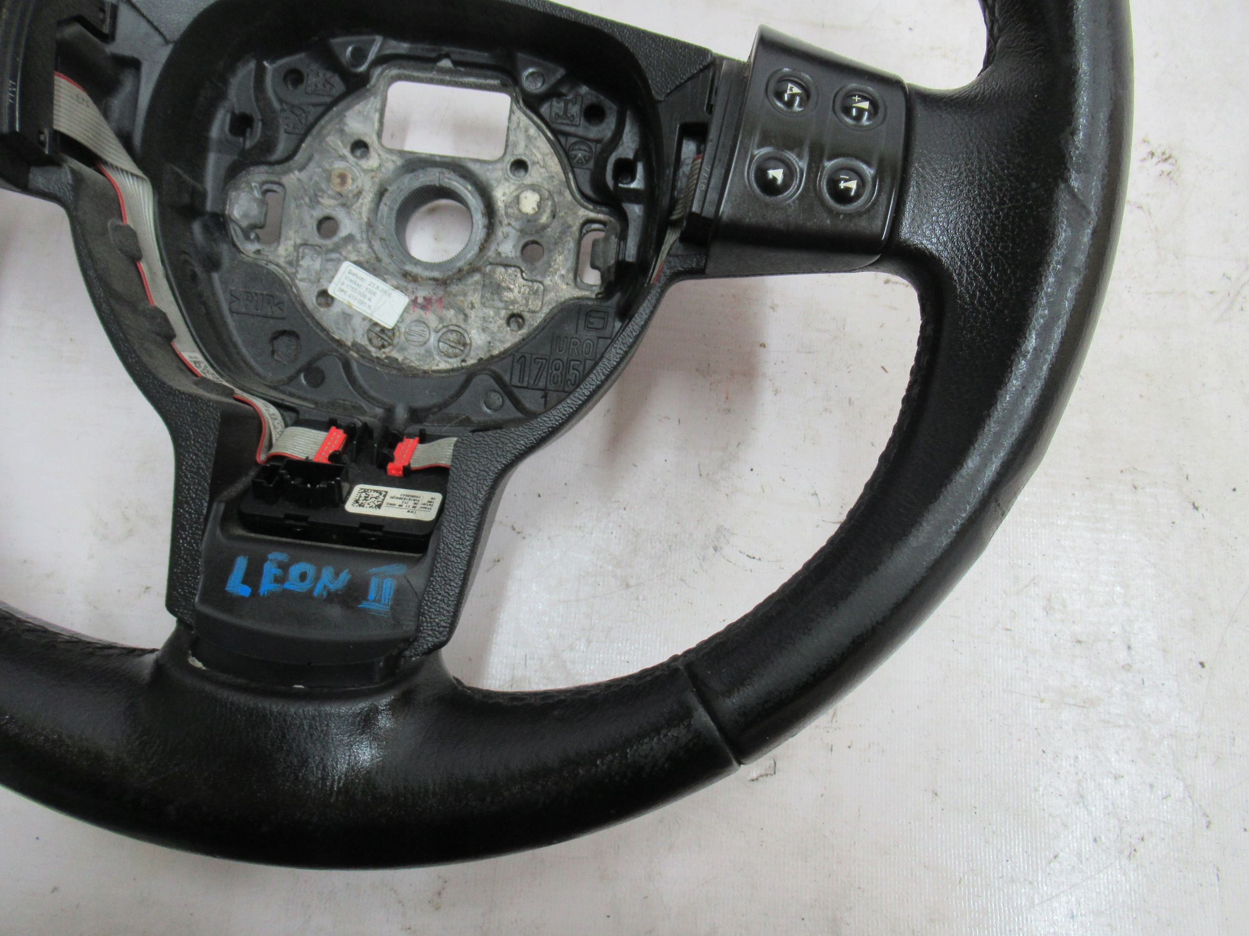 VOLANT KOŽA SEAT LEON II 2