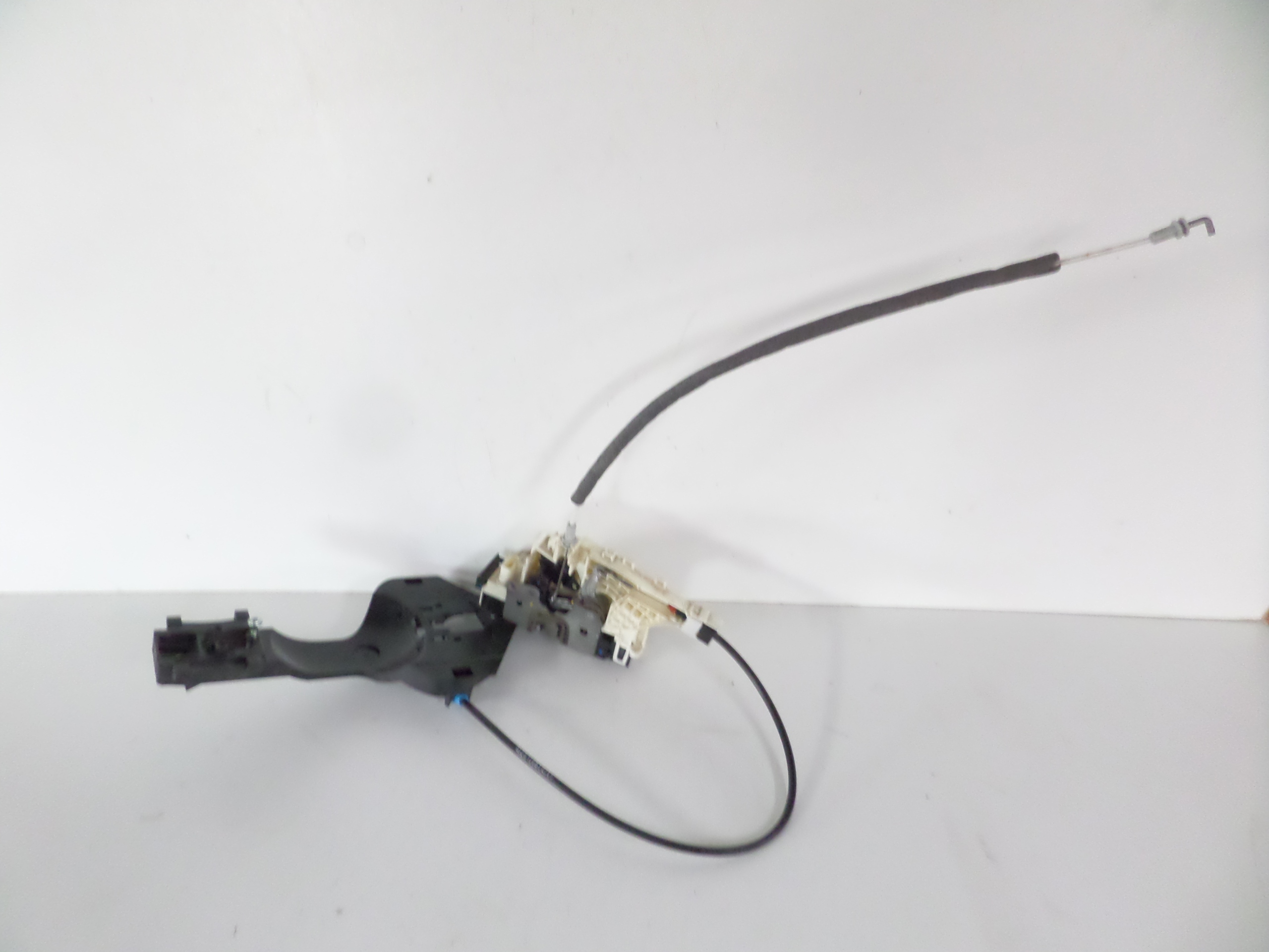 ZAMOK LAVYCH PREDNYCH DVERI MERCEDES SPRINTER W906 06-