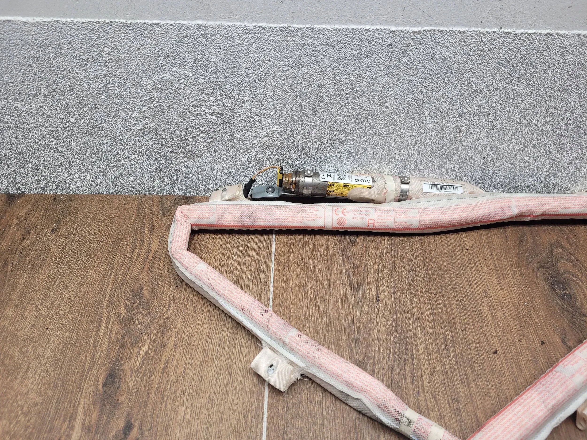 Volkswagen PASSAT B8 KOMBI 3G0880742D PRAVY STROPNY AIRBAG