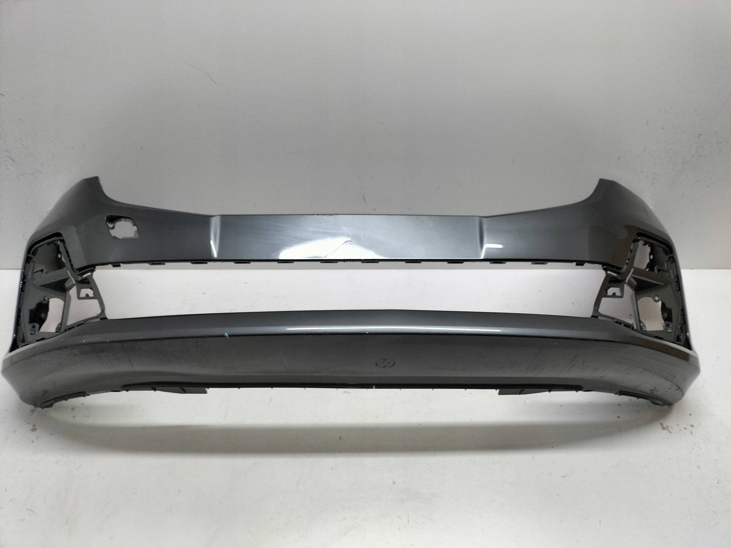 PREDNÝ NÁRAZNÍK FORD TRANSIT CONNECT III MK3 22-