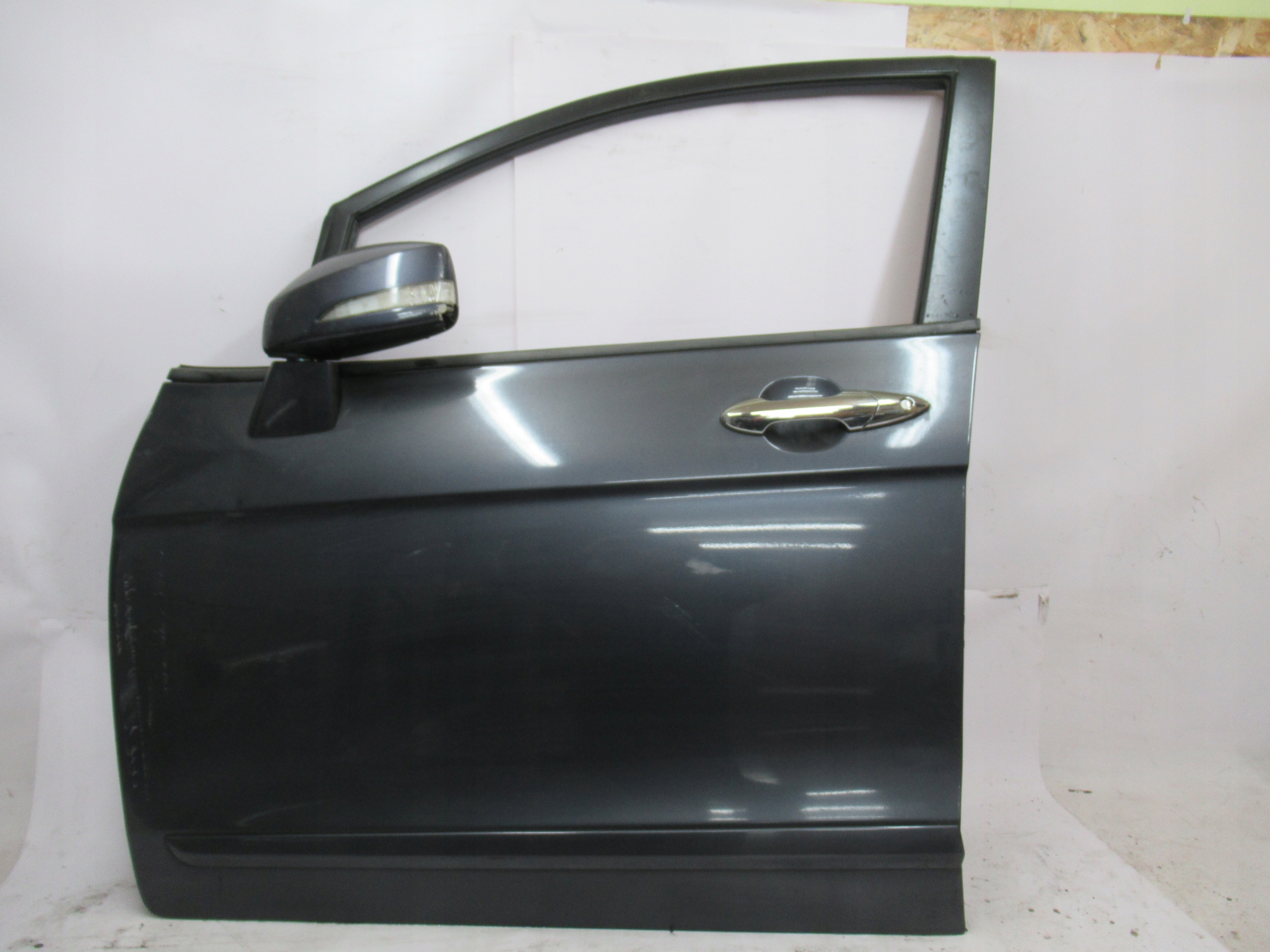 ĽAVÉ PREDNÉ DVERE HONDA FR-V