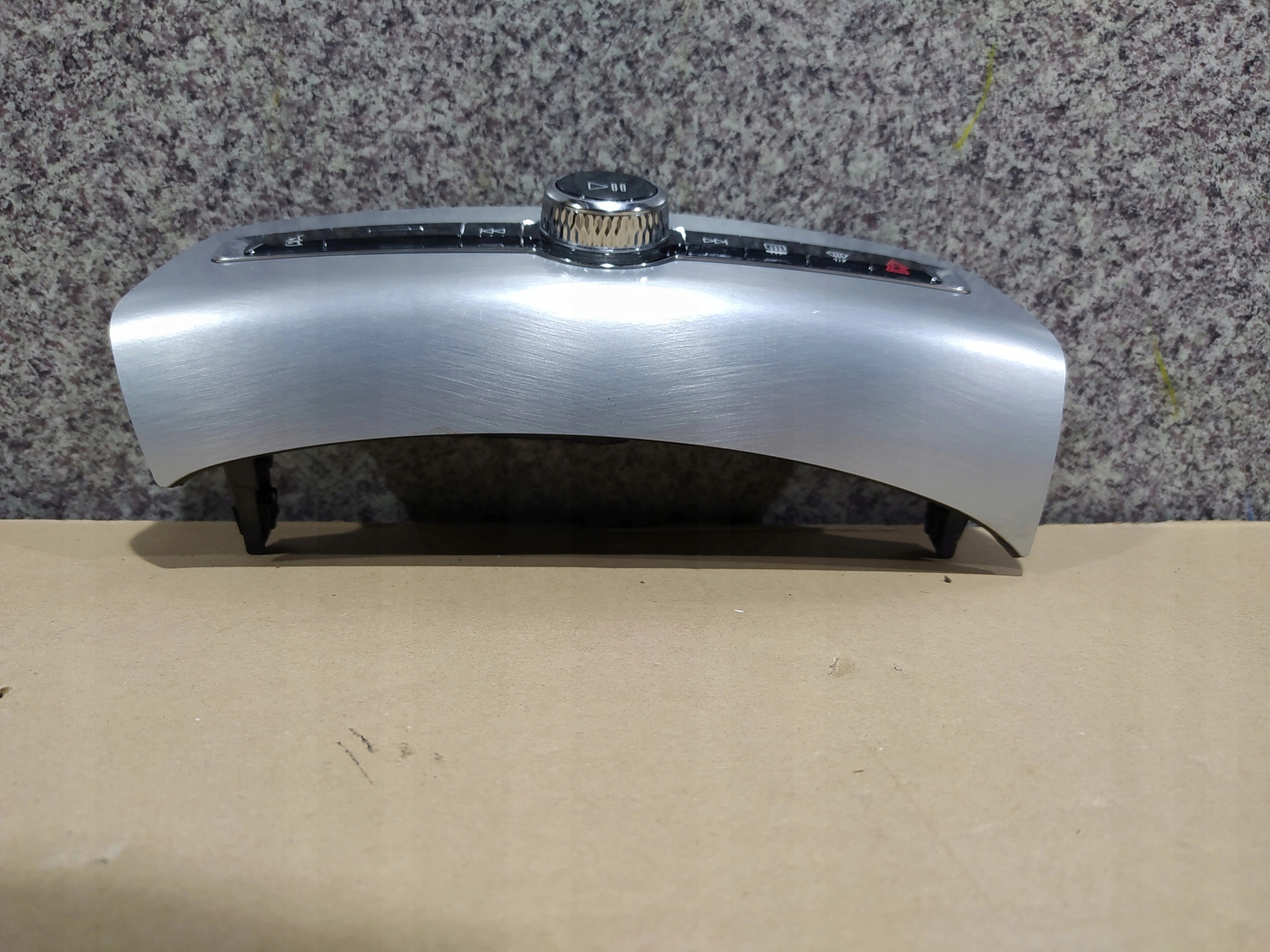 VOLVO XC90 2 II OVLADACI AUTORADIO P31346790