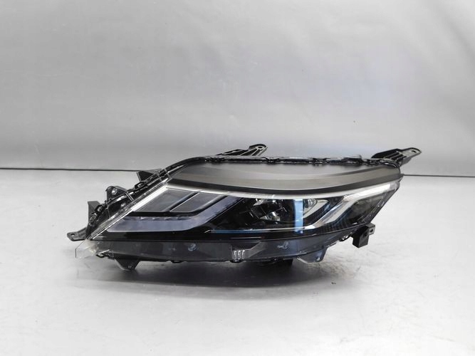 MITSUBISHI L200 FULL LED 19- LAVE PREDNE SVETLO