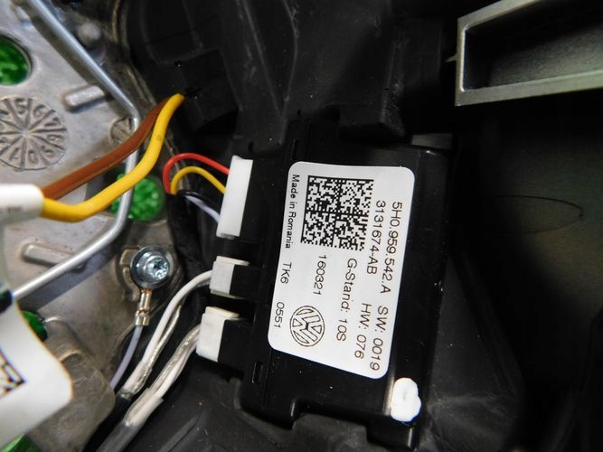 VW GOLF VIII TIGUAN VOLANT