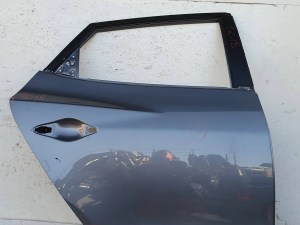 Hyundai ix35 lift PRAVE ZADNE DVERE Hyundai ix35 lift PRAVE ZADNE DVERE