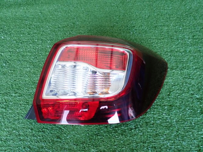 DACIA SANDERO II 12- PRAVE ZADNE SVETLO 265500465R