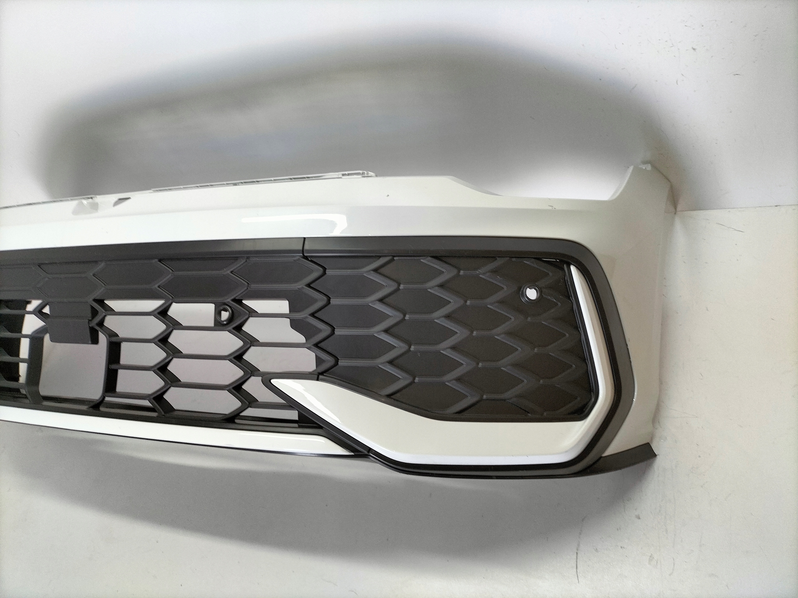 PREDNÝ NÁRAZNÍK VW GOLF 8 VIII LIFT 24- GTI