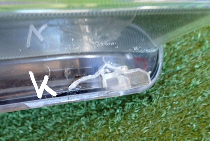 SKODA SUPERB III BI XENON 15-19 PRAVE PREDNE SVETLO