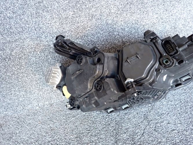 VW PASSAT  B8 FULL LED 14- LAVE PREDNE SVETLO