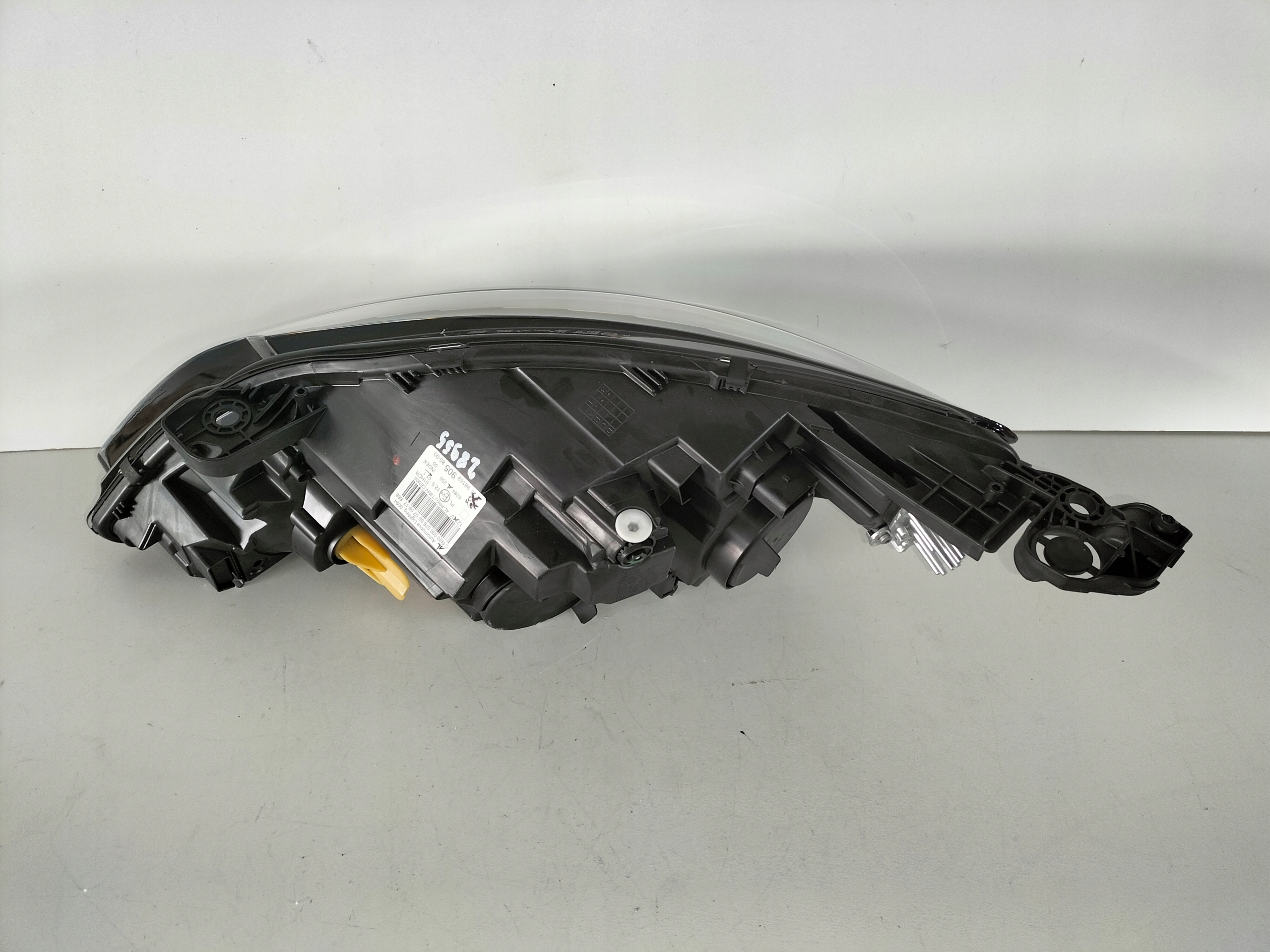 PRAVE PREDNE SVETLO PEUGEOT 308 II T9 LIFT 17-21