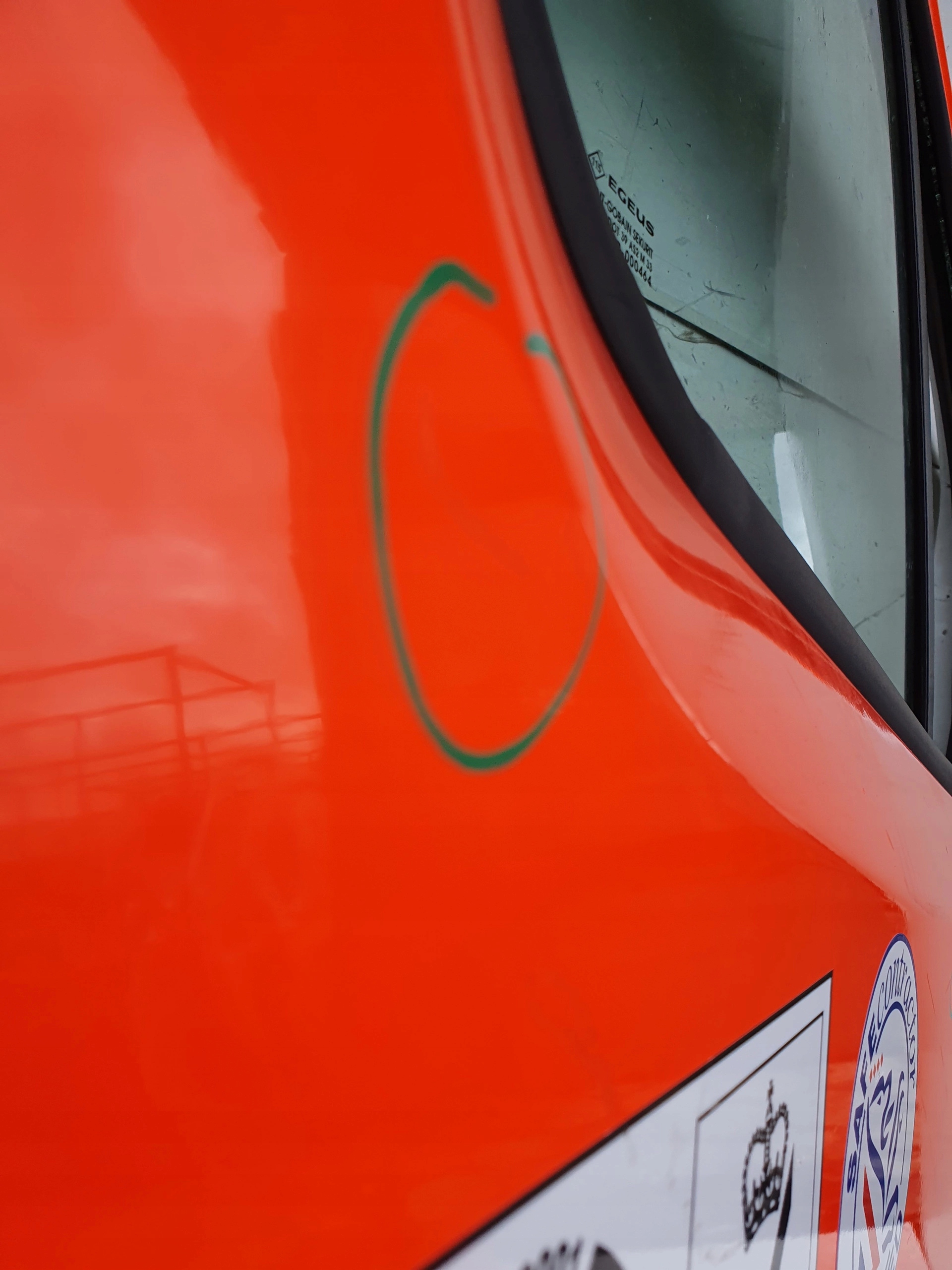RENAULT TRAFIC III OPEL VIVARO 3 PRAVE PREDNE DVERE