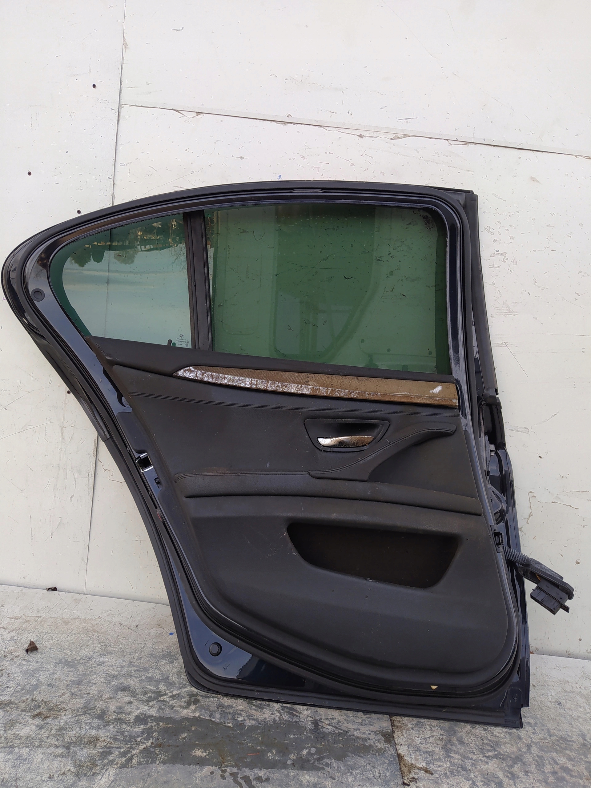 BMW 5 F10 LAVE ZADNE DVERE