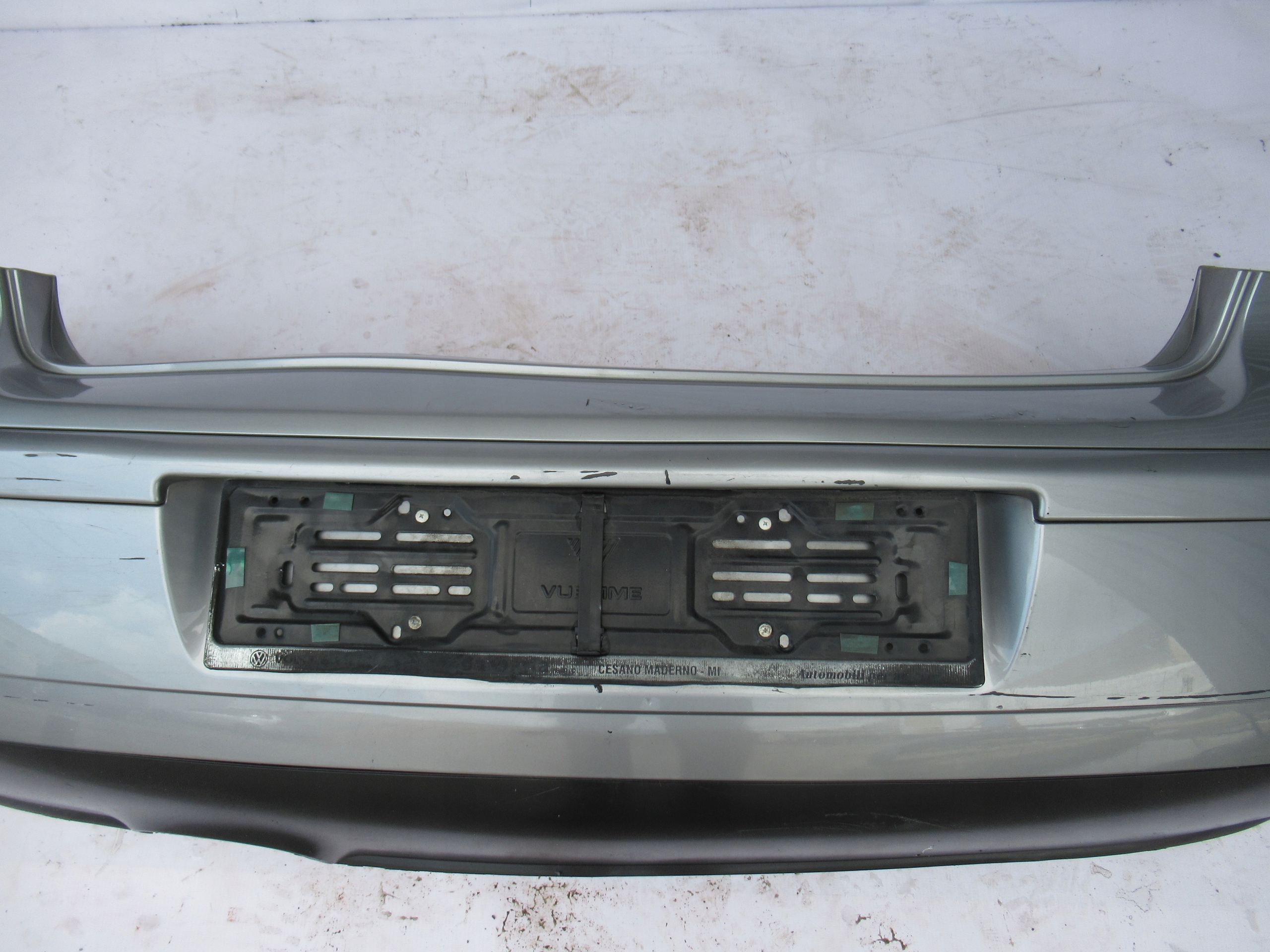 ZADNÝ NÁRAZNÍK VW POLO LIFT 05-